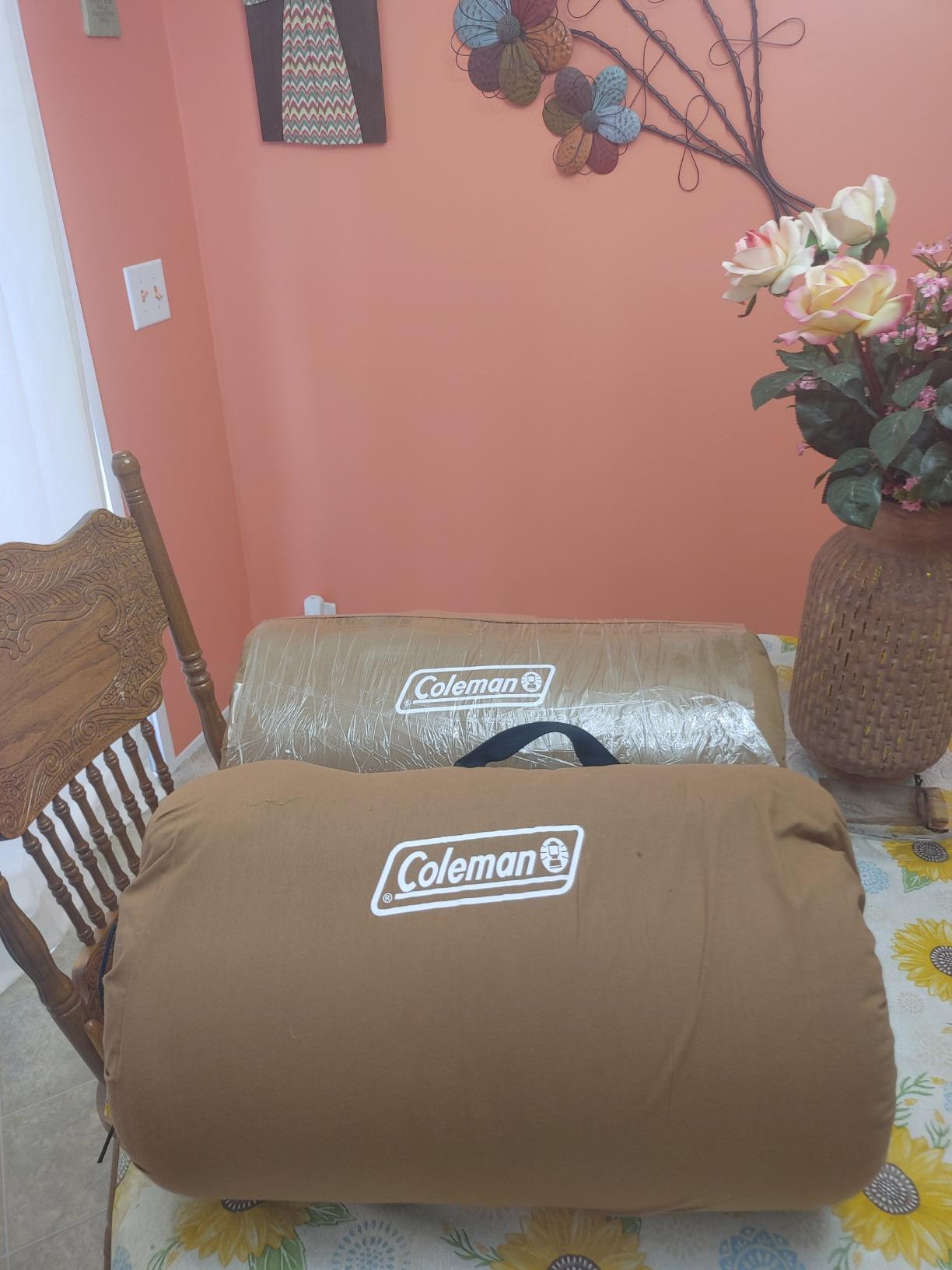 Coleman Dunnock 20F Big 'n Tall Sleeping Bag, Cold-Weather Sleeping Bag Fits Adults up to 6ft 4in, Machine Washable, Flannel Liner customer photo 2