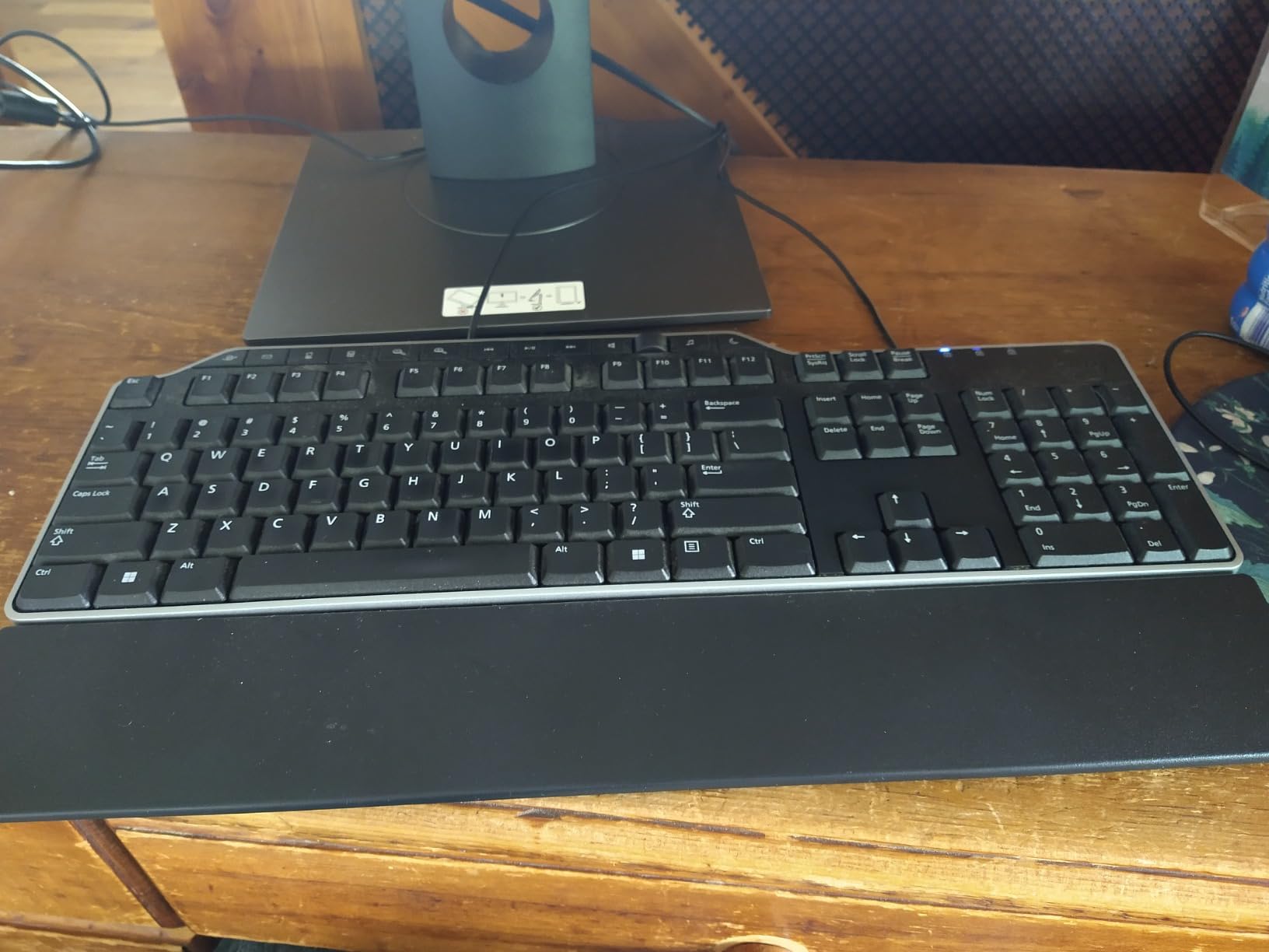 Logitech K120 Full Size Wired Keyboard USB Plug-and-Play Windows - Black customer photo 1