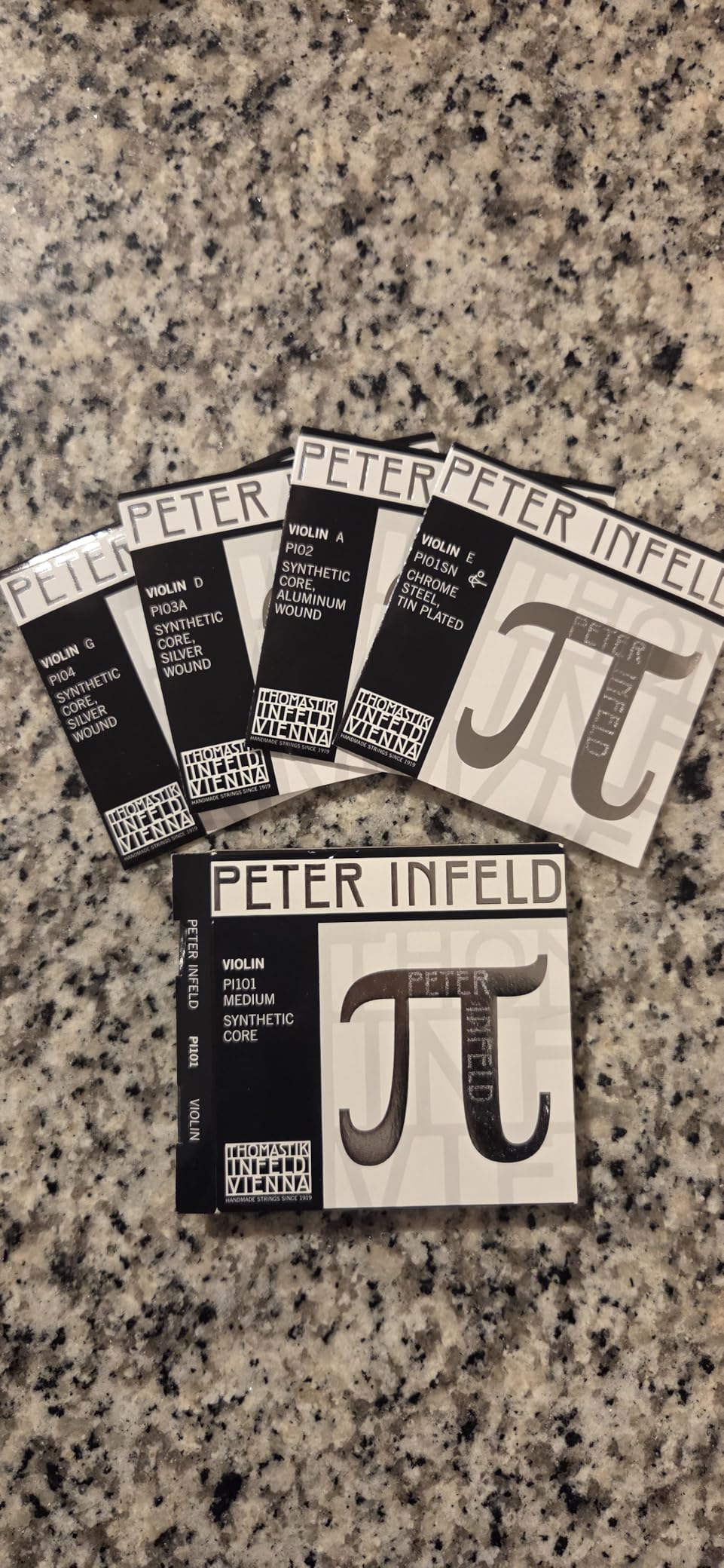 Thomastik-Infeld Peter Infeld Violin String Set, 4/4 Size, Medium Tension - PI101 - Synthetic Core A, D, G with Tin-Plated E - Outstanding Projection & Playability, Wide Range of Sound Colors customer photo 1