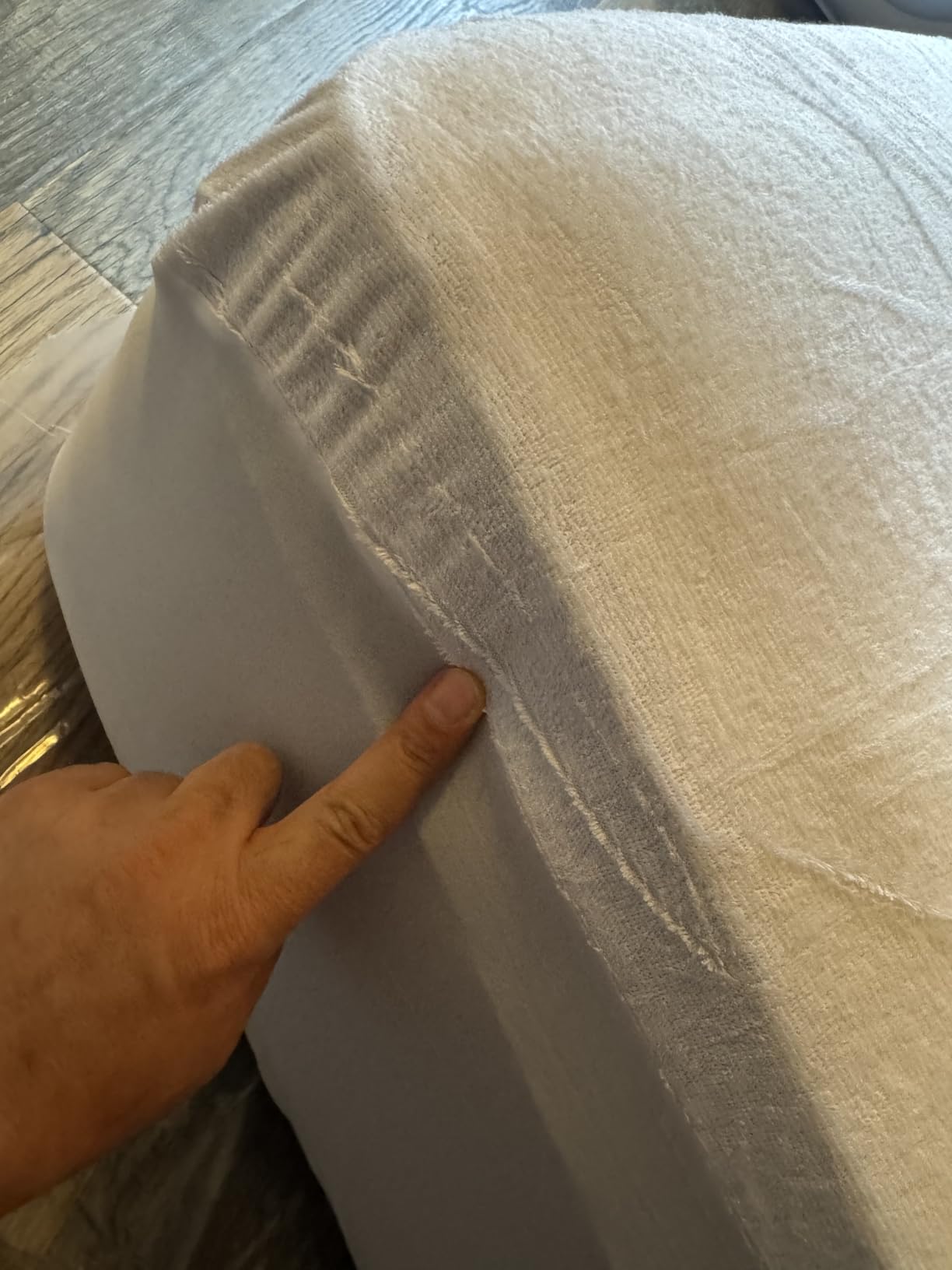 SafeRest Waterproof Full Size Mattress Protector | Fitted with Stretchable Pockets, Machine Washable Cotton Blend Mattress Cover for Bed customer photo 1
