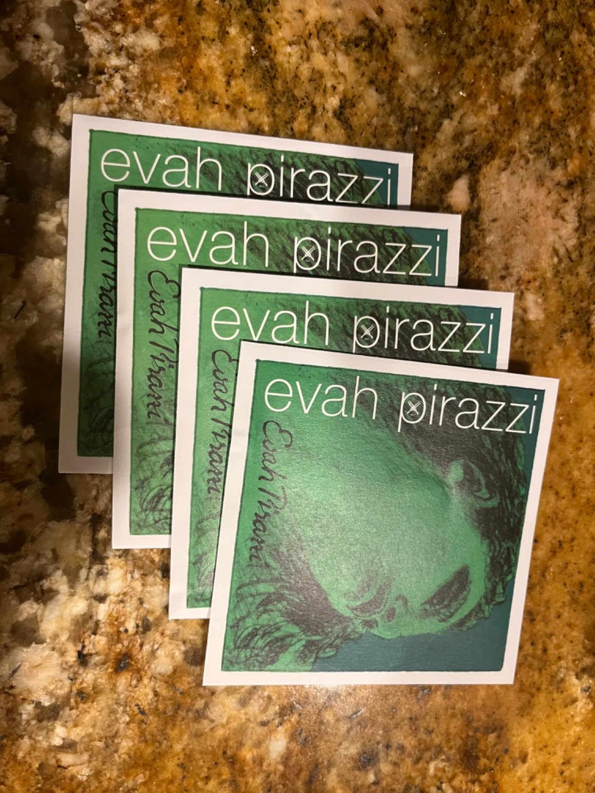 Pirastro Evah Pirazzi 4/4 Violin String Set - Medium Gauge - With Ball-End Gold-Plated E customer photo 2