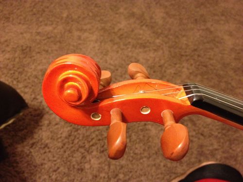 Cecilio 1/2 Size Acoustic Violin, Solid Spruce Maple Body Beginner Kit customer photo 2