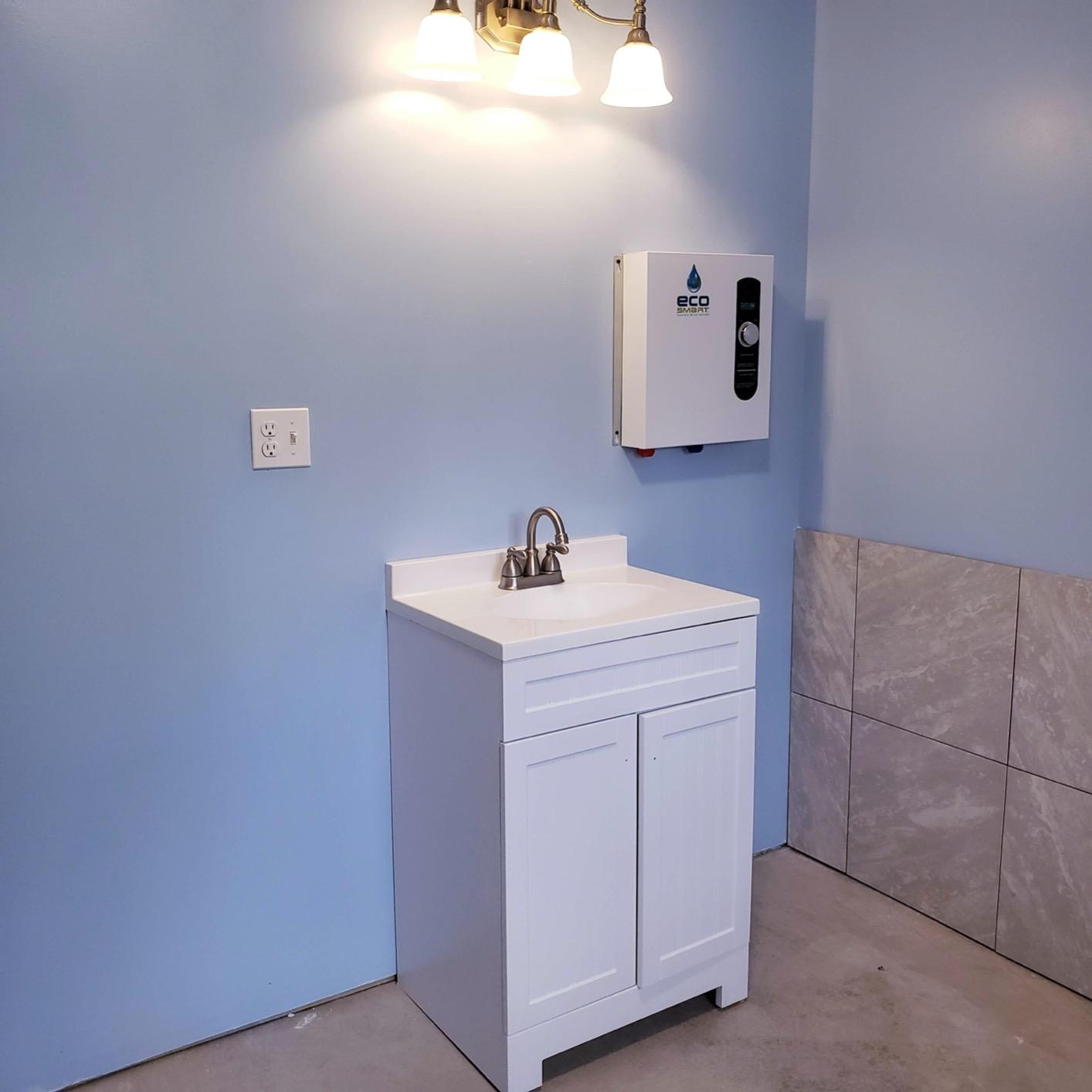 Ecosmart ECO 24 24 KW at 240-Volt Electric Tankless Water Heater with Patented Self Modulating Technology, 17 x 17 x 3.5 customer photo 2