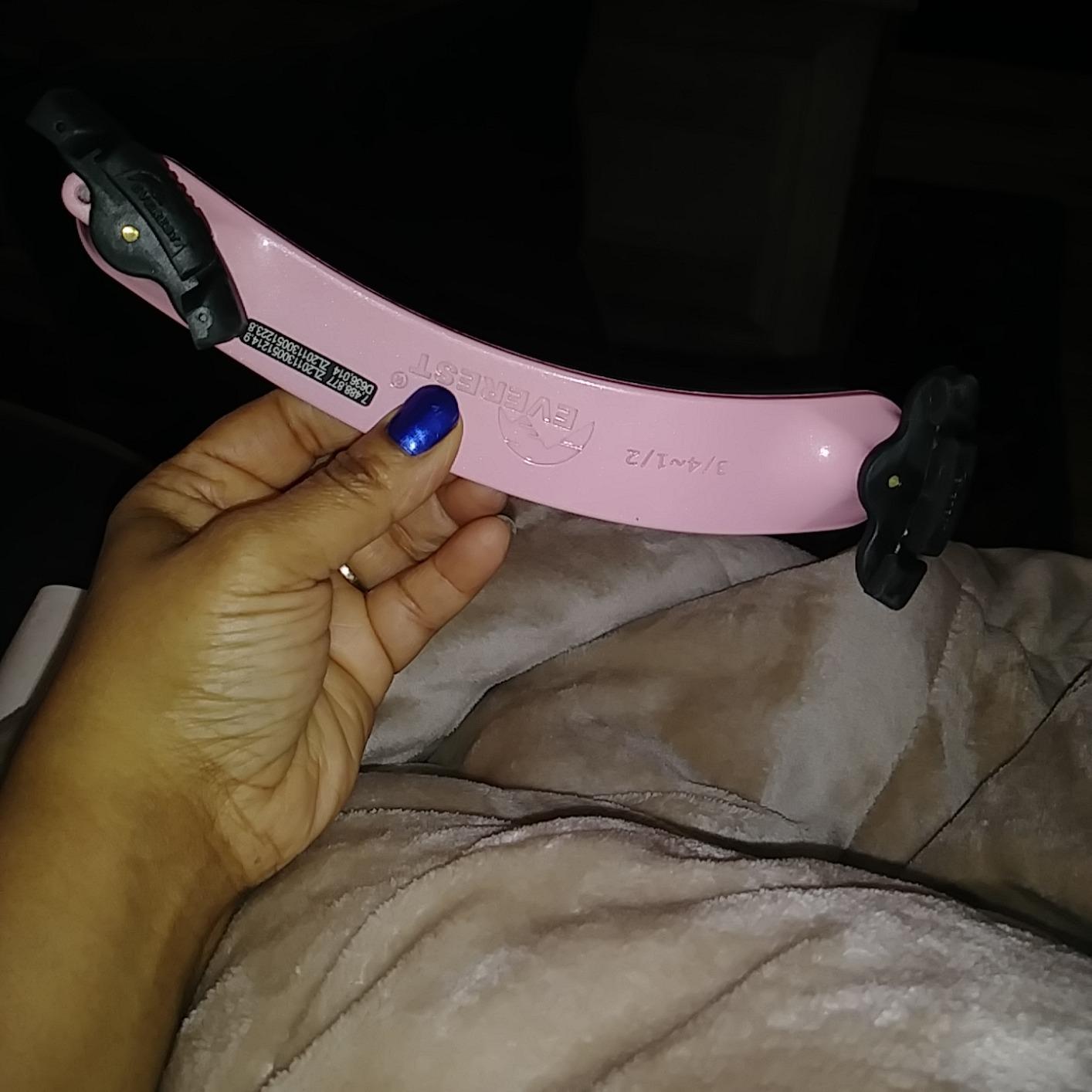 Everest ES2LPI ES Series Violin Adjustable Shoulder Rest 3/4-1/2 - Light Pink customer photo 2