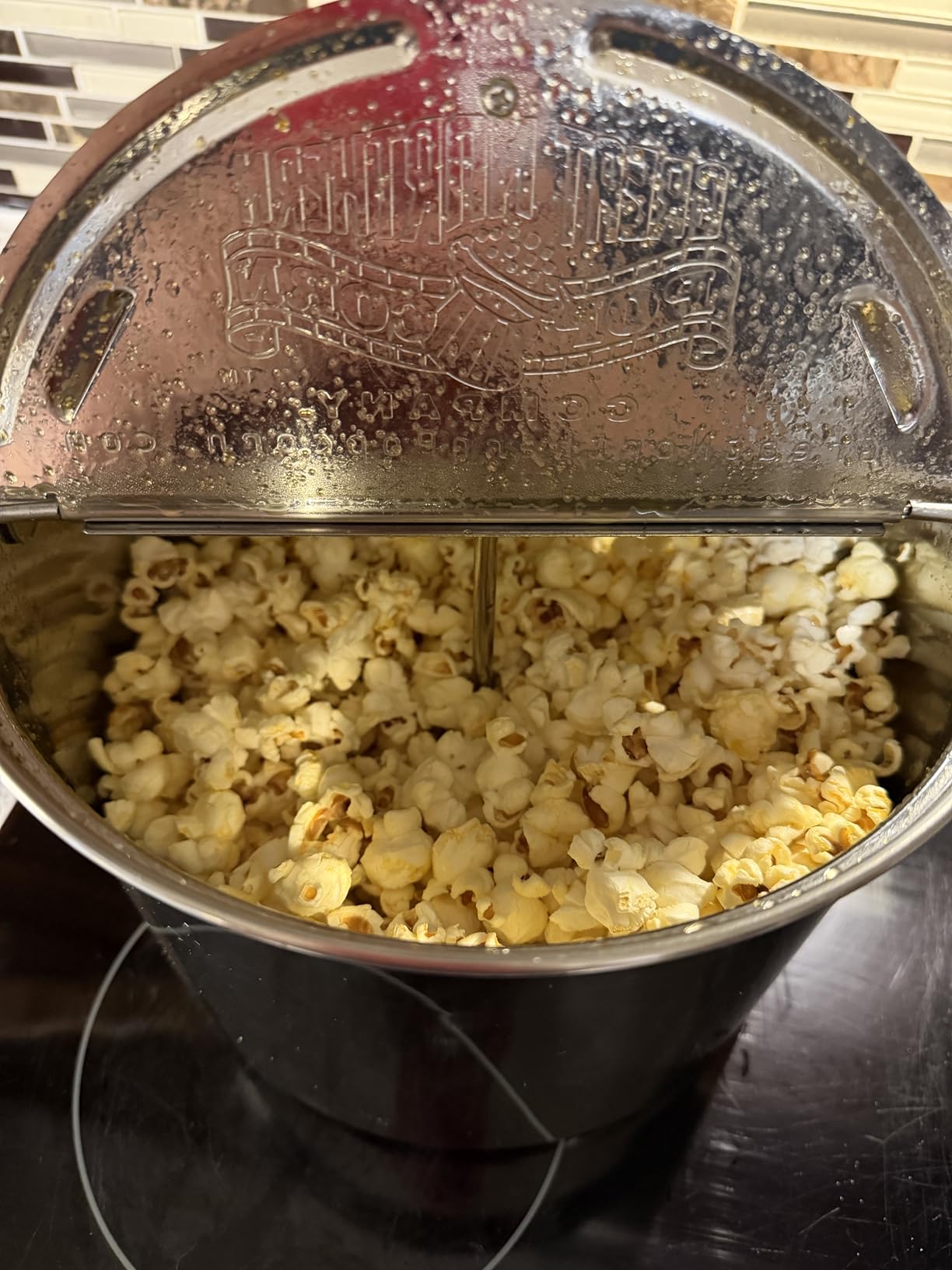 Stovetop Popcorn Maker - 6.5-Quart Stainless-Steel Popcorn Popper with Hand Crank by Great Northern Popcorn customer photo 1
