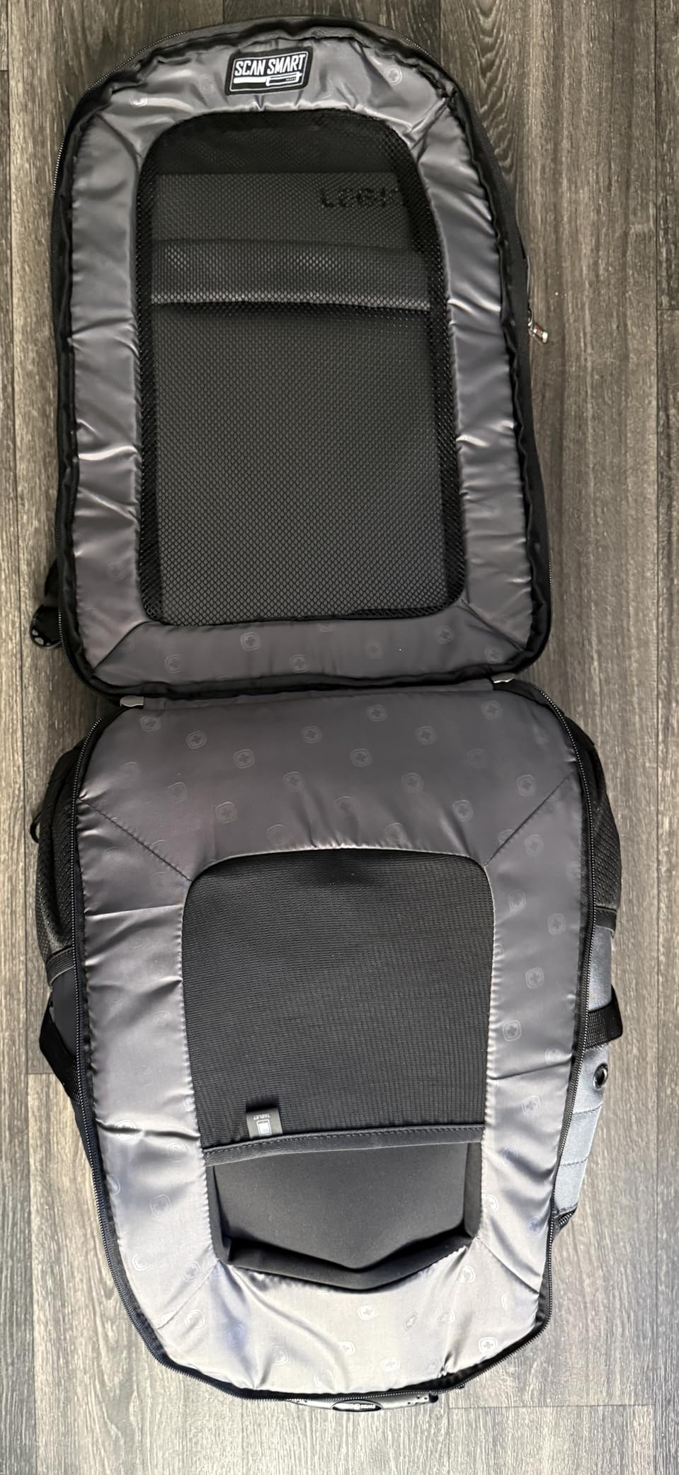 SWISSGEAR 1900 ScanSmart Laptop Backpack, Fits Most 17-Inch Laptops, TSA-Friendly Lay-Flat Design, RFID Protection, and Tablet Pocket, Black, 31L customer photo 2