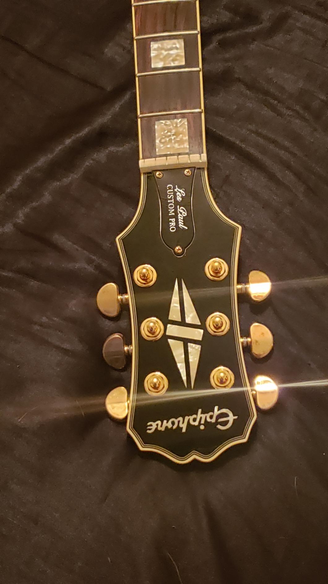 MusicNomad Guitar Complete Cleaning & Care Kit: Cleaner, Polish, Fretboard Oil & 2 Cloths (MN108) customer photo 1