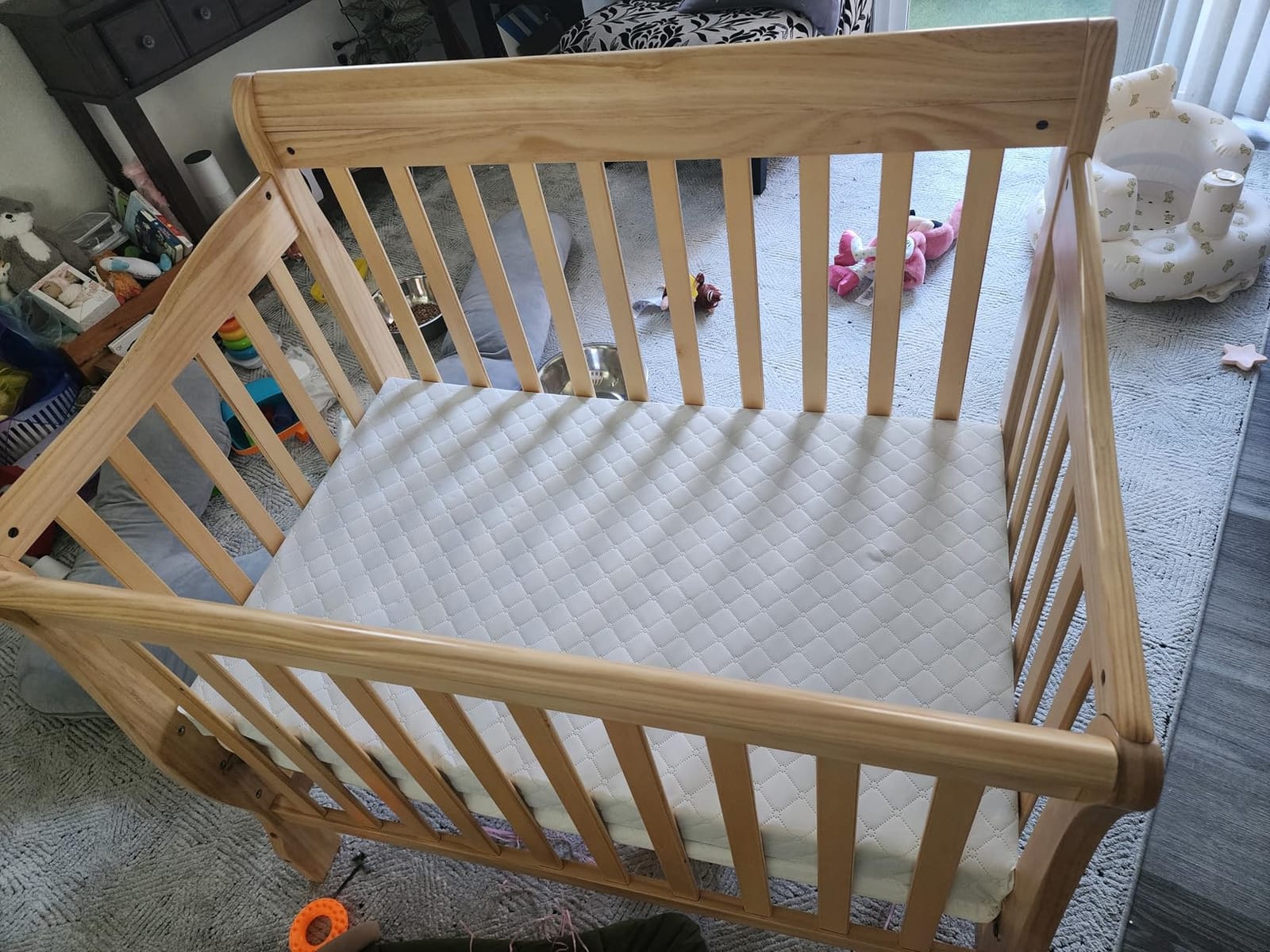 Dream On Me 4-in-1 Mini Baby Crib for Small Spaces, Aden, White | GREENGUARD Gold, ASTM/CPSC Compliant, BSA Verified, Converts to Daybed & Twin Bed, 3 Adjustable Heights, New Zealand Pine customer photo 2