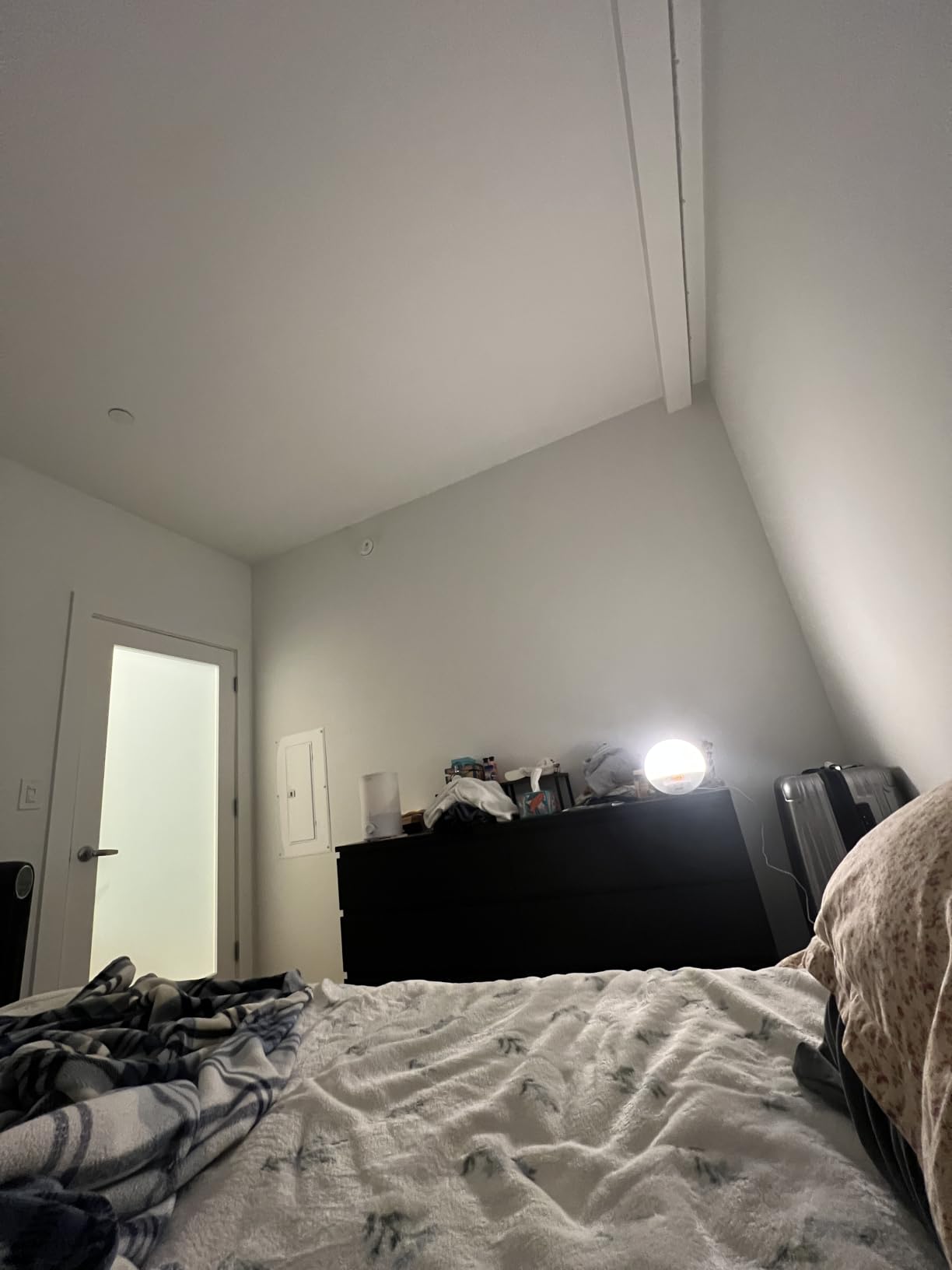 Philips SmartSleep Wake-up Light, HF3520/60 customer photo 2