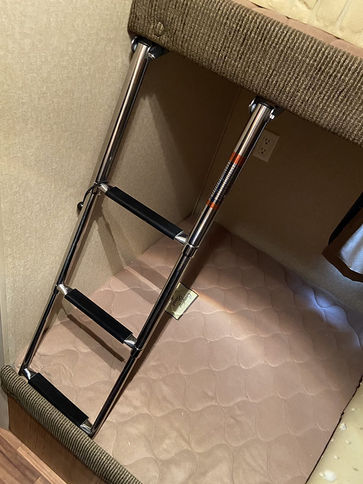 Amarine-Made 3 Step Stainless Steel Telescoping Boat Ladder Swim Step customer photo 1