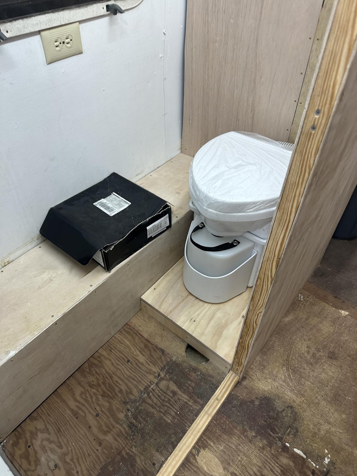 Nature's Head Self Contained Composting Toilet with Close Quarters Spider Handle Design customer photo 2