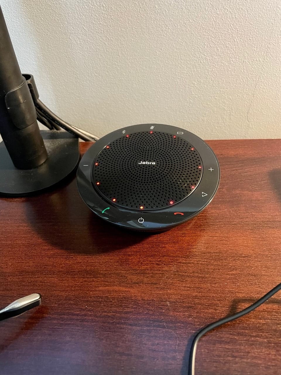 Jabra Speak 510 UC Wireless Bluetooth Speakerphone - Outstanding Sound Quality, Portable Conference Speaker for Holding Meetings Anywhere - Certified for Zoom & Google Meet customer photo 1