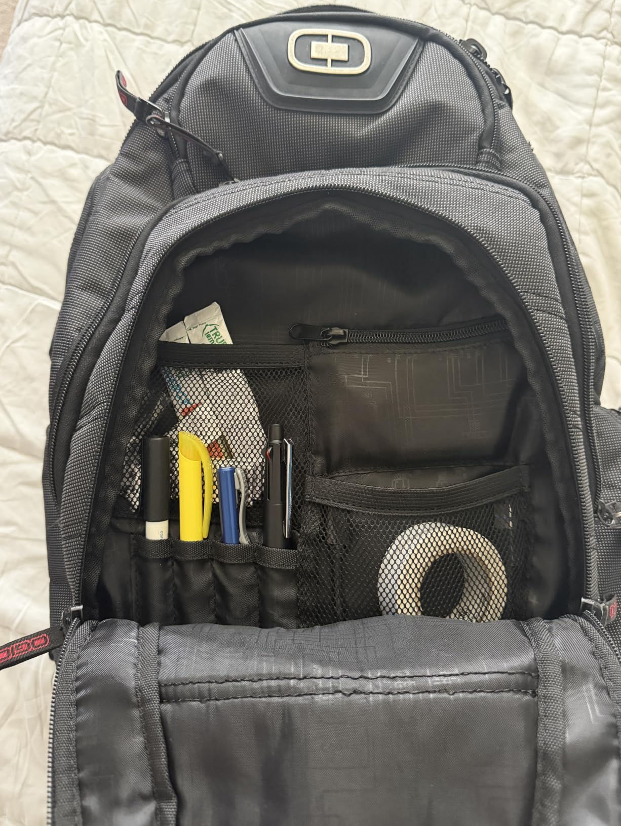 OGIO Renegade Backpack (Renegade, Black Pindot) customer photo 2