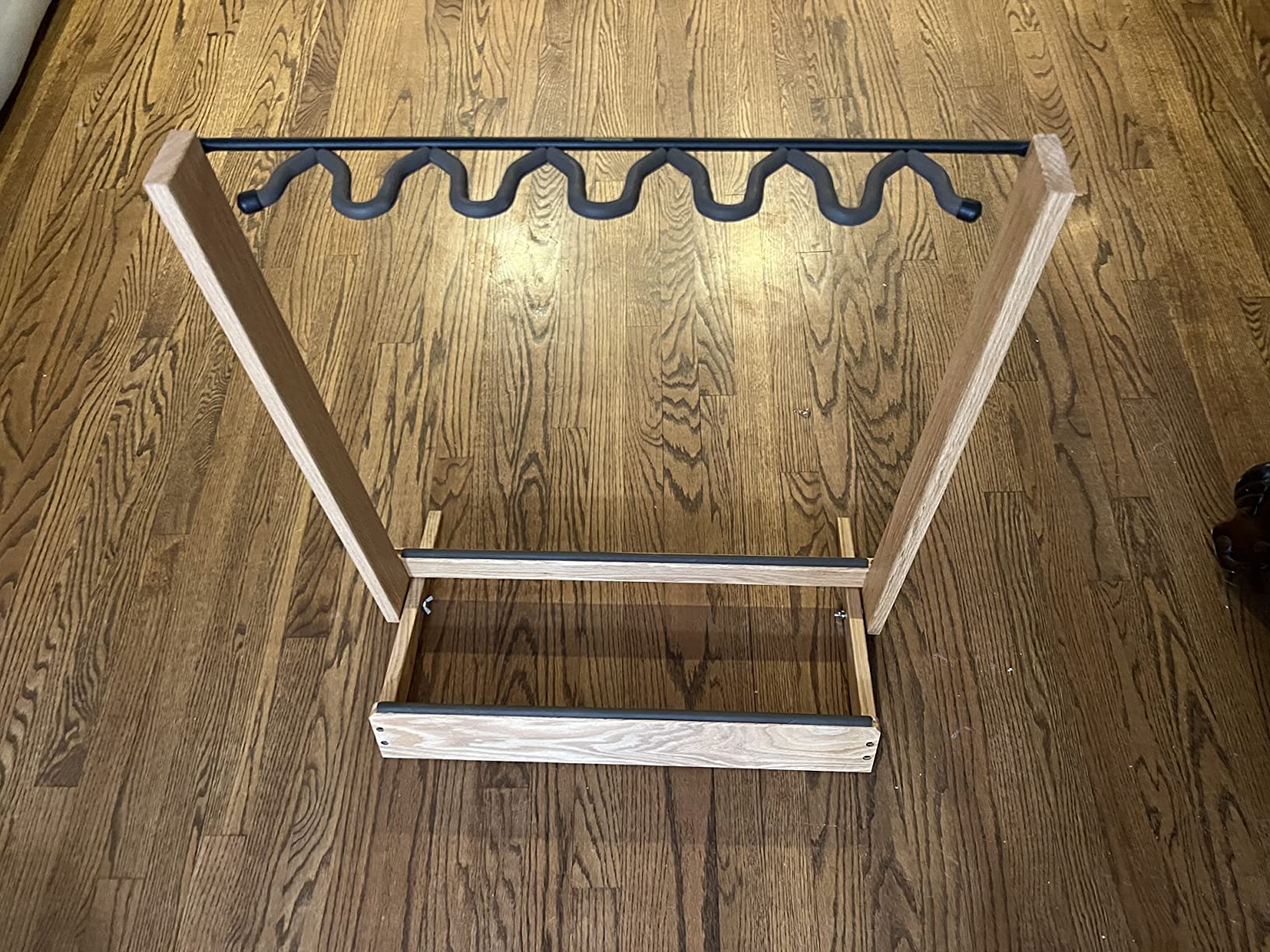String Swing Guitar Stand for 6 Electric or Bass, or 3 Acoustic Guitars for Home or Studio (CC34) customer photo 2