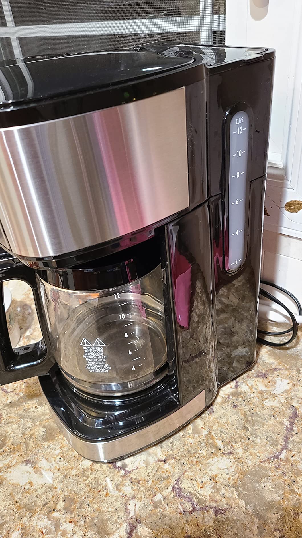 Hamilton Beach 2-Way Brewer Coffee Maker, Single-Serve and 12-Cup Pot, 49980A customer photo 2