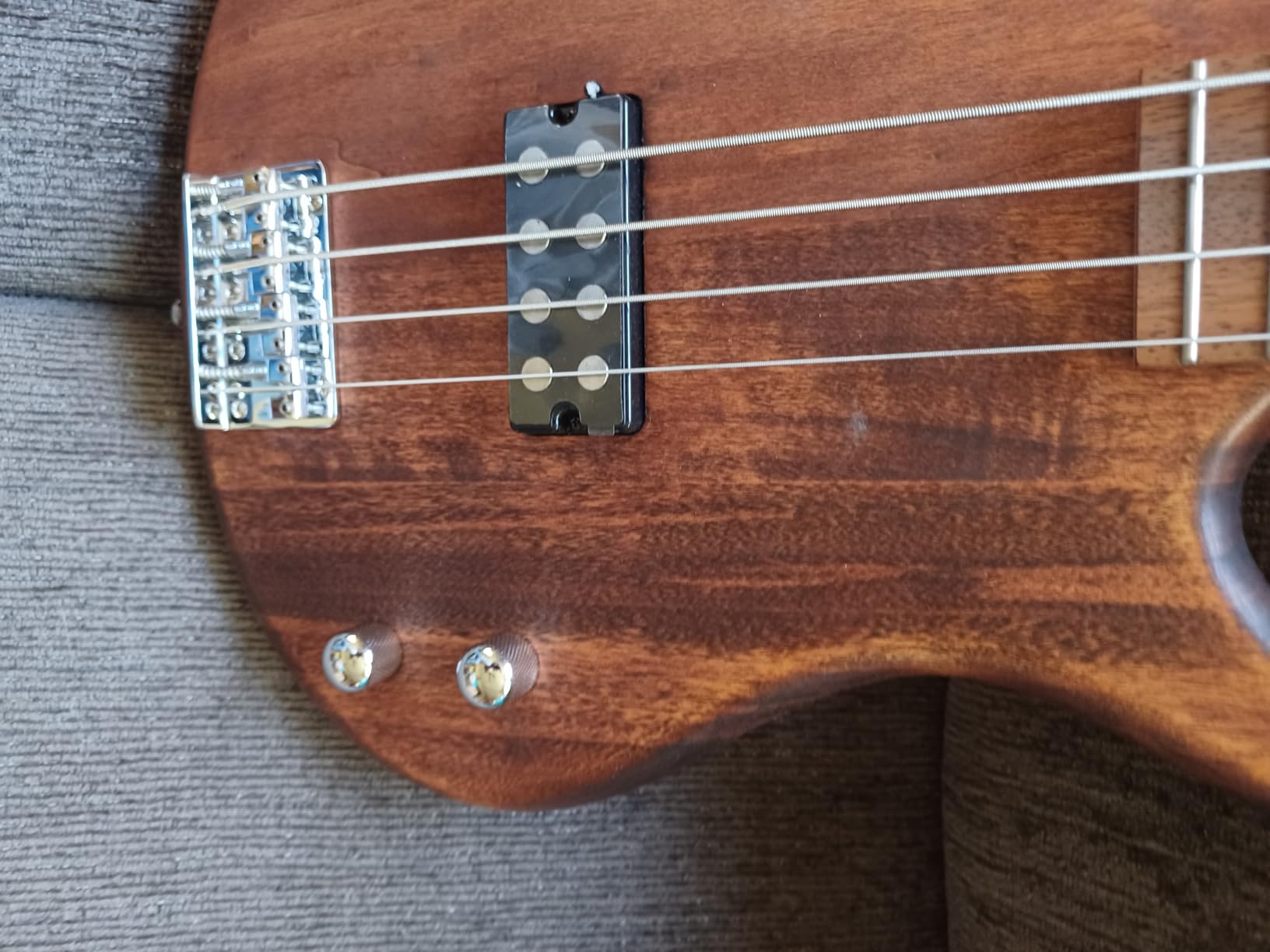 Ibanez GSR100EX GIO - Mahogany Oil customer photo 2