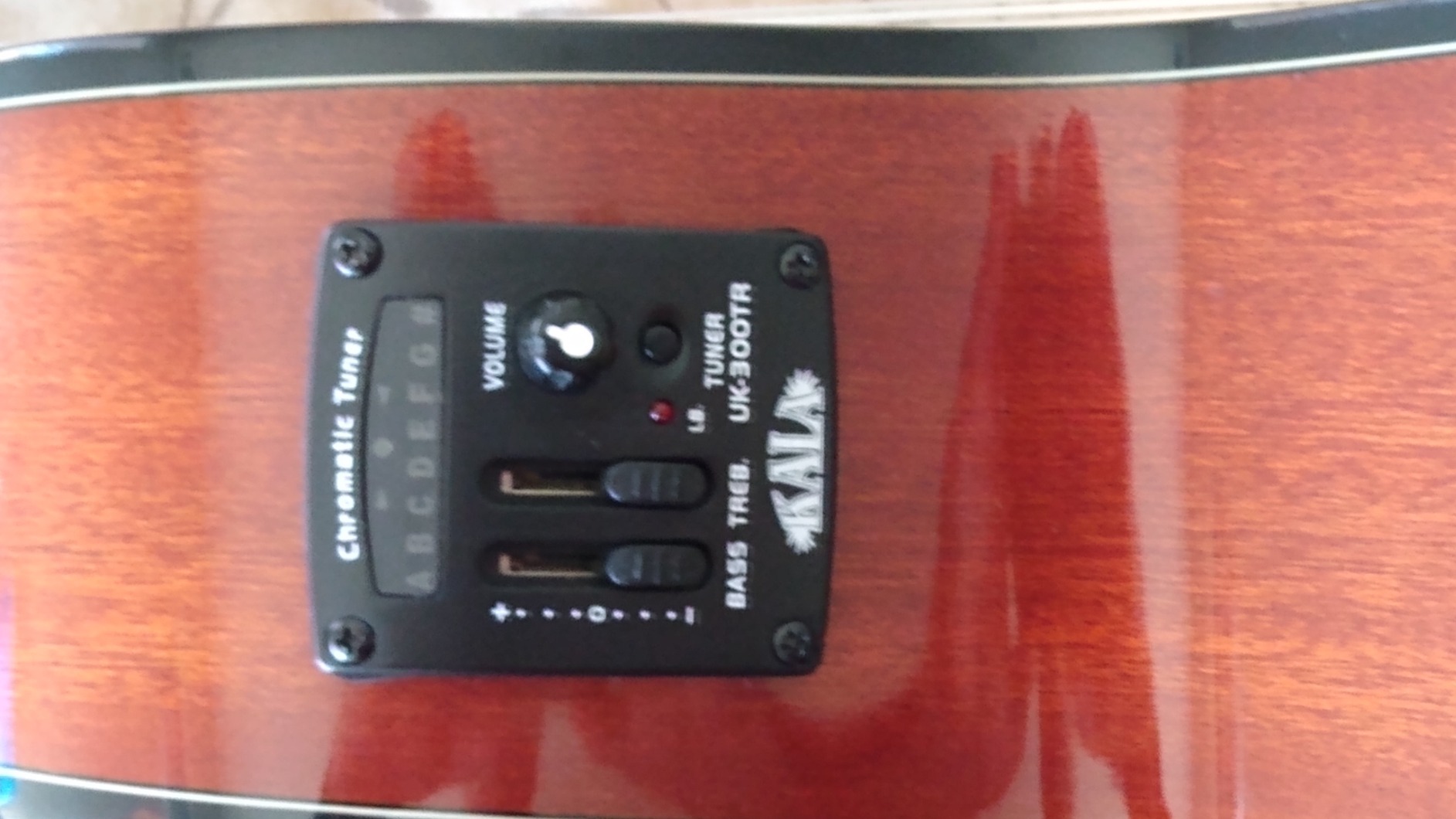 Kala Solid Spruce Top Mahogany Gloss Tenor Ukulele with EQ with Built-In Tuner (KA-STGE-C) customer photo 1