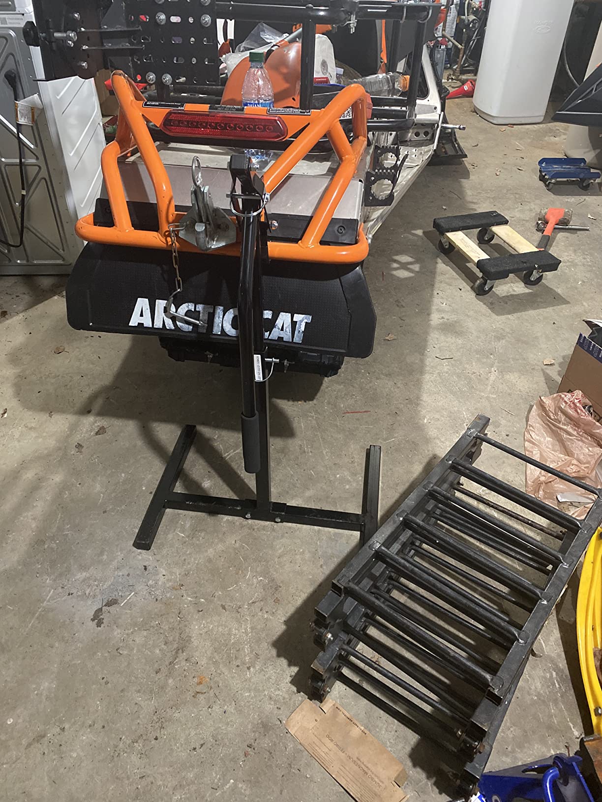 Extreme Max 5001.5013 Lever Lift Stand customer photo 2