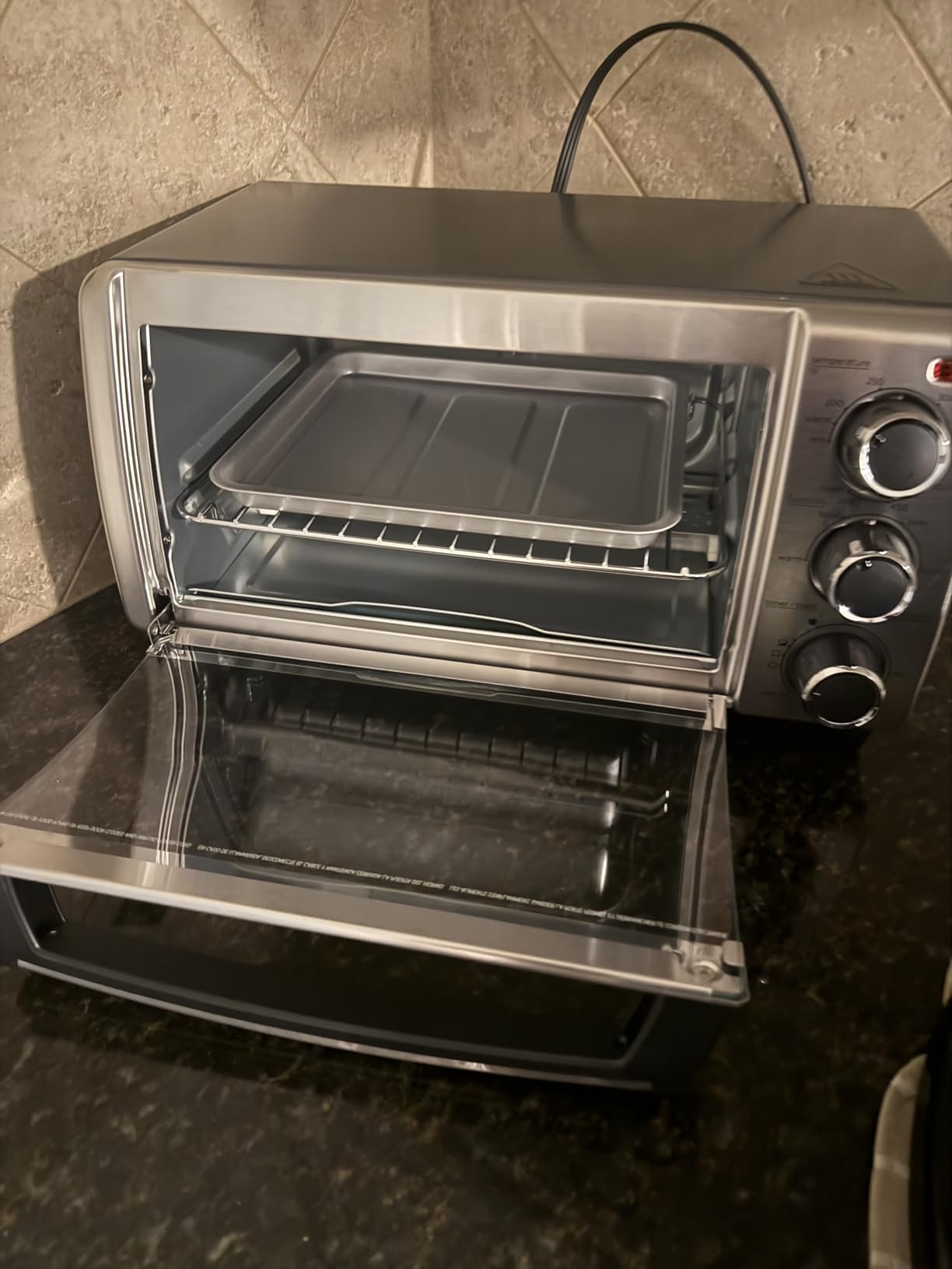 BLACK+DECKER TO1313SBD Toaster Oven, 15.47 Inch, Silver customer photo 1