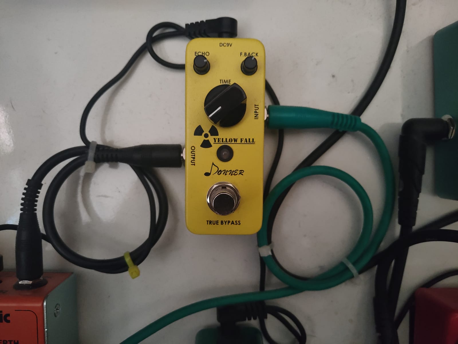Donner Guitar Delay Pedal for Pedal Boards, Electric Guitar, Yellow Fall Analog Delay Mini Guitar Effect Pedal Vintage Delay, True Bypass customer photo 1
