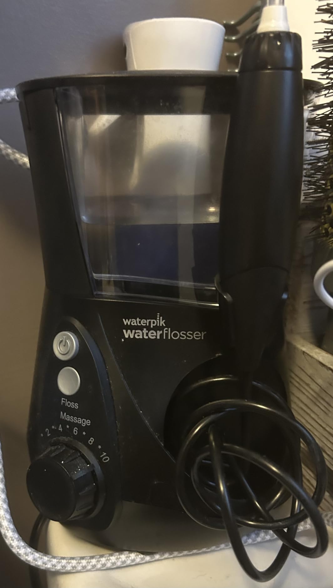 Waterpik Aquarius Water Flosser For Teeth Cleaning, Gums, Braces, Dental Care, Electric Power With 10 Settings, 7 Tips For Multiple Users And Needs, ADA Accepted, White WP-660, Packaging May Vary customer photo 1