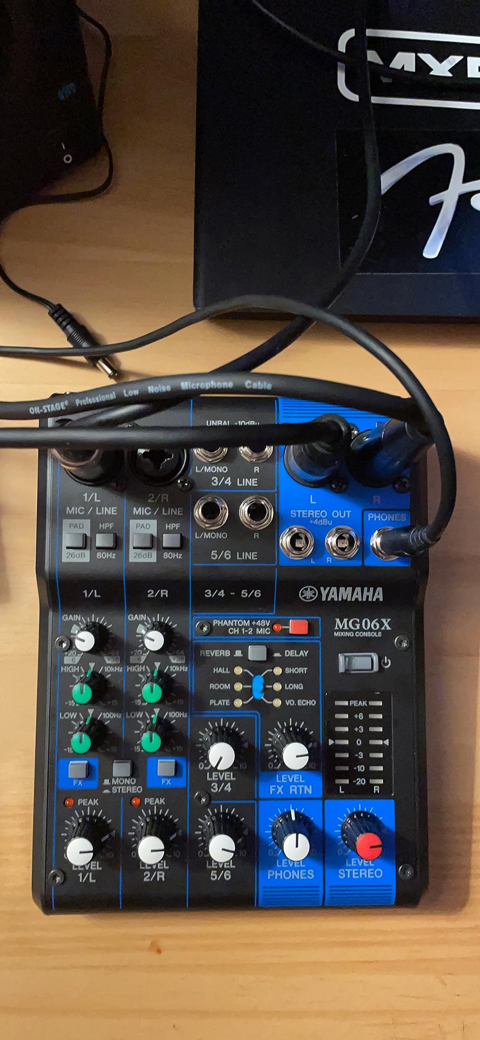 YAMAHA MG06X 6-Input Compact Stereo Mixer with Effects customer photo 1