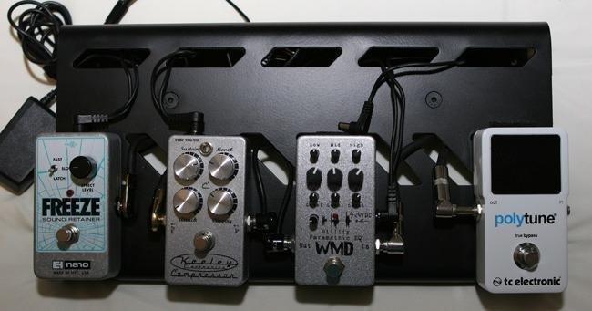 Gator Cases Aluminum Guitar Pedal Board with Carry Bag; Small: 15.75