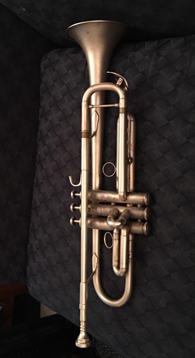 Yamaha YTR-8335IIRS Xeno Professional Bb Trumpet - Reverse Leadpipe, Silver Plated customer photo 2