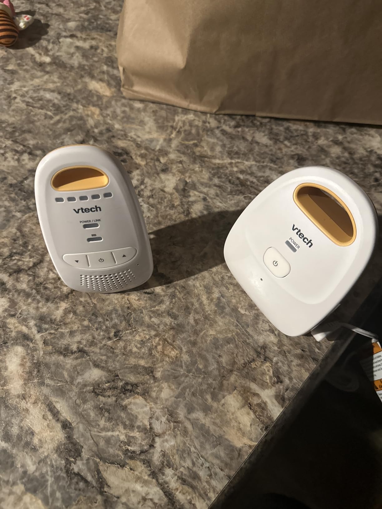 VTech Audio Baby Monitor - No Static DECT 6.0, No WiFi, Hack-Proof | 8Hr Battery, Belt Clip, 1000ft Range, 5-Level Sound Indicator | DM111 customer photo 1