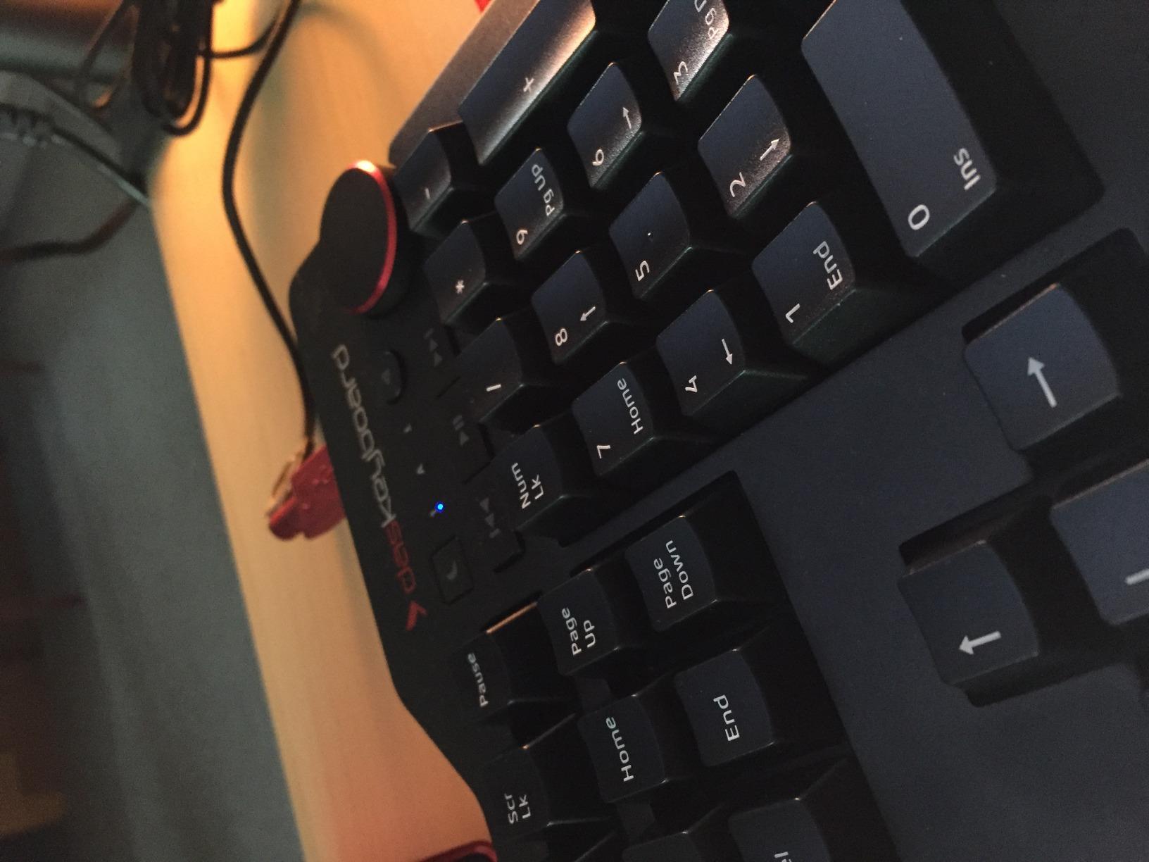 Das Keyboard 4 Professional Wired Mechanical Keyboard, Cherry MX Blue customer photo 2