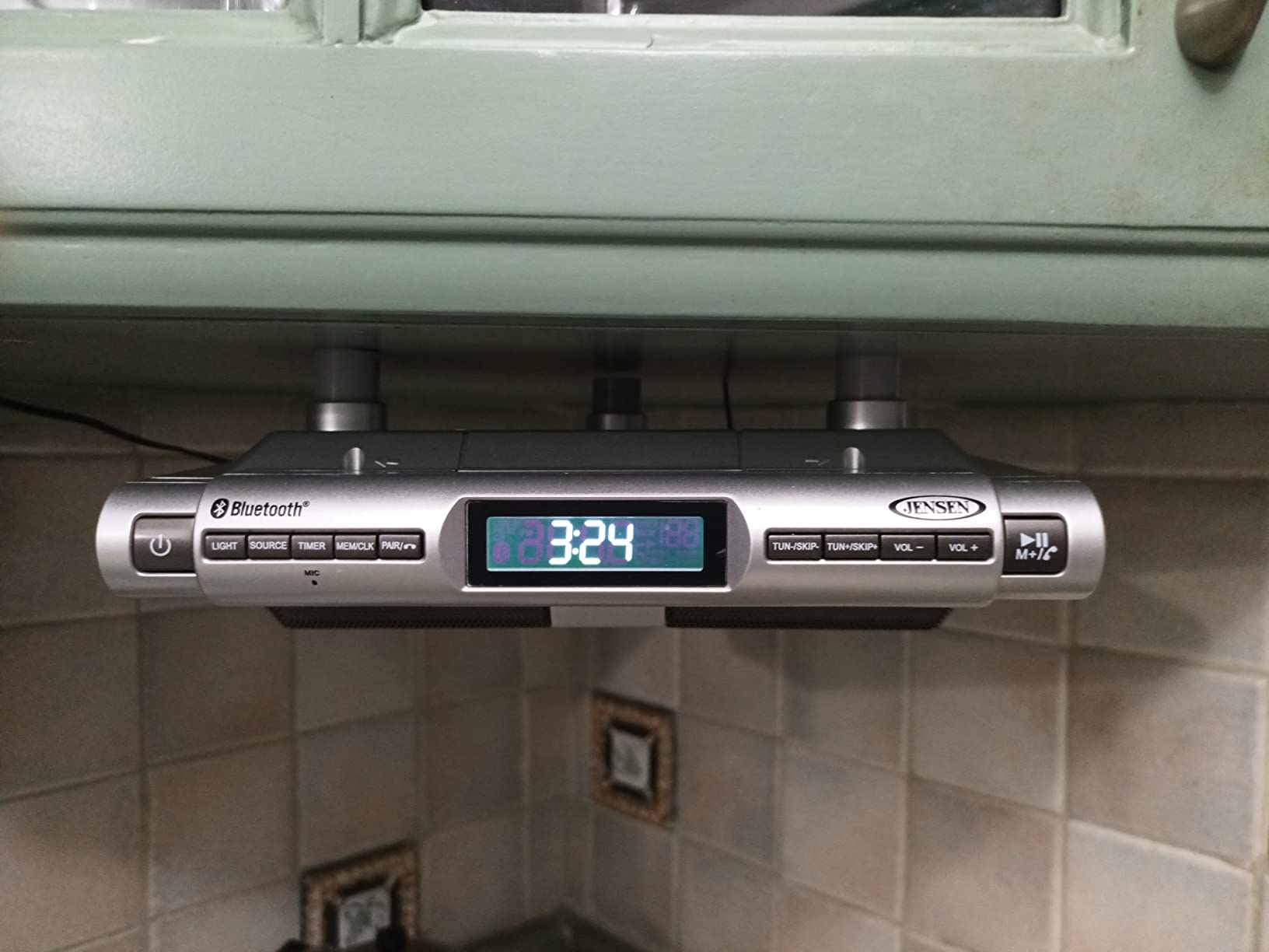 JENSEN SMPS-628 Under-Cabinet Universal Bluetooth Music System customer photo 2