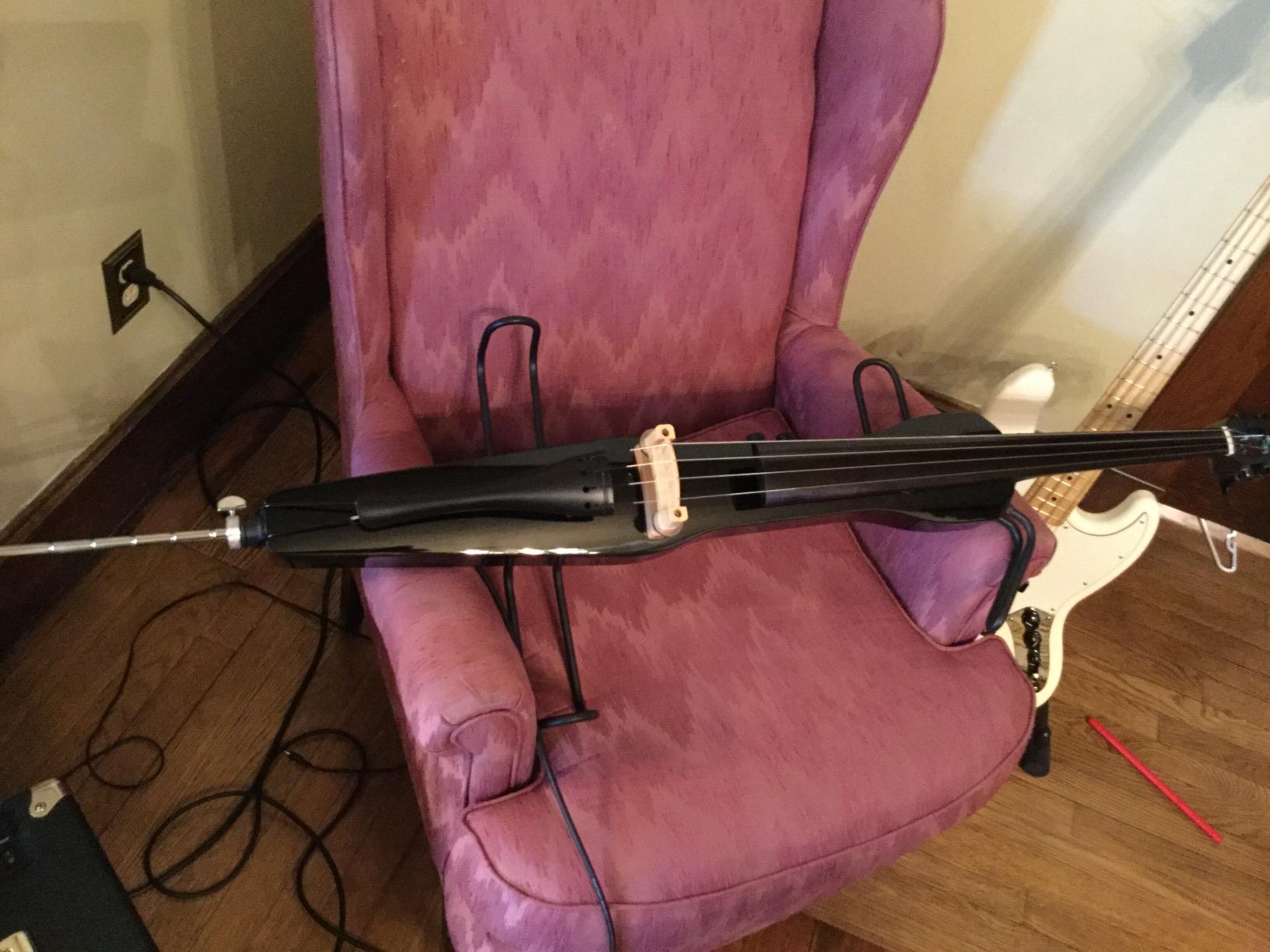 Stagg ECL 4/4 BK Electric Cello - Black customer photo 1