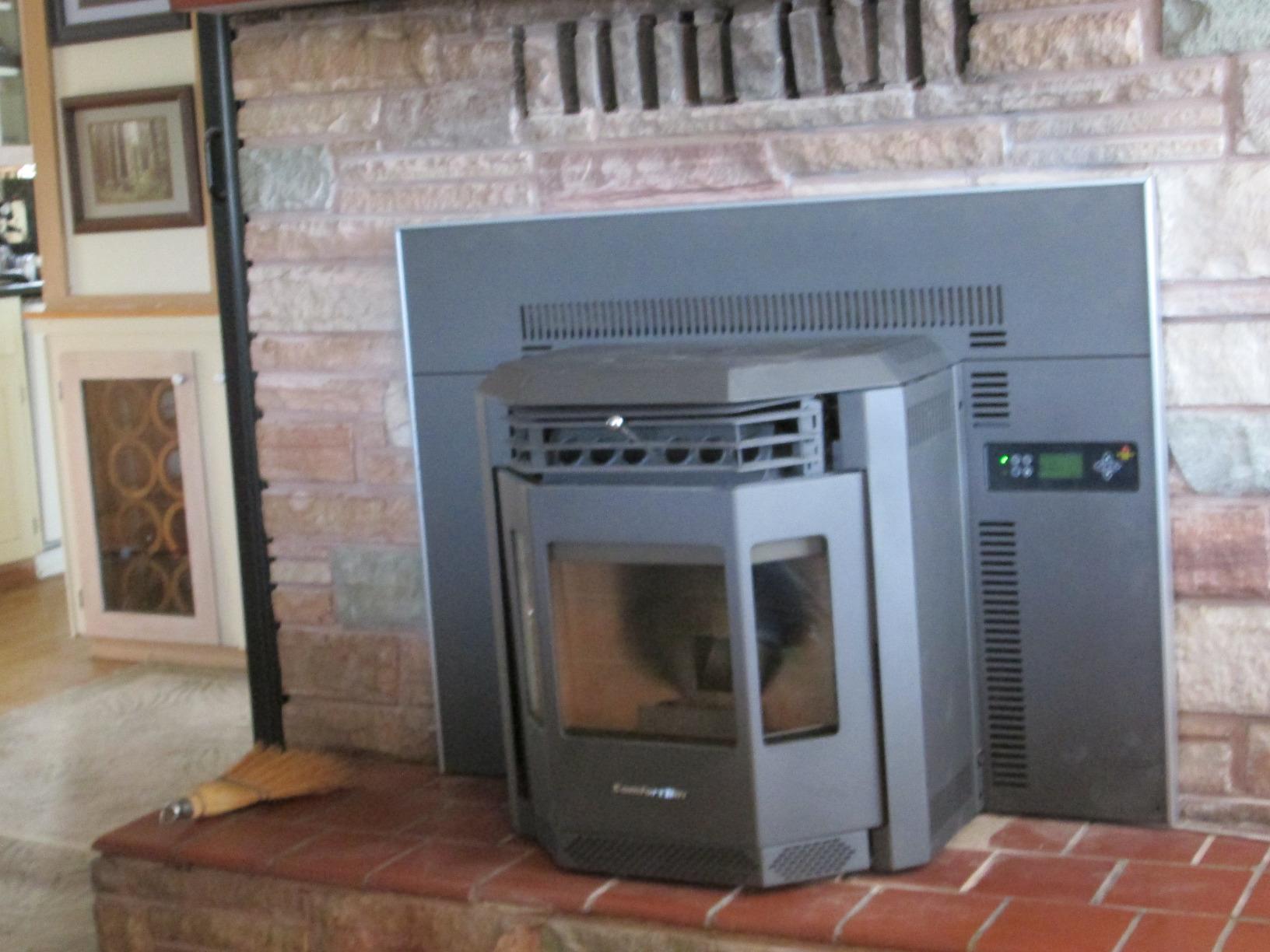 Wood Pellet Stove HP22 2,800 Sq Ft. Pellet Fuel EPA Cert. 55 Pound Hopper customer photo 1