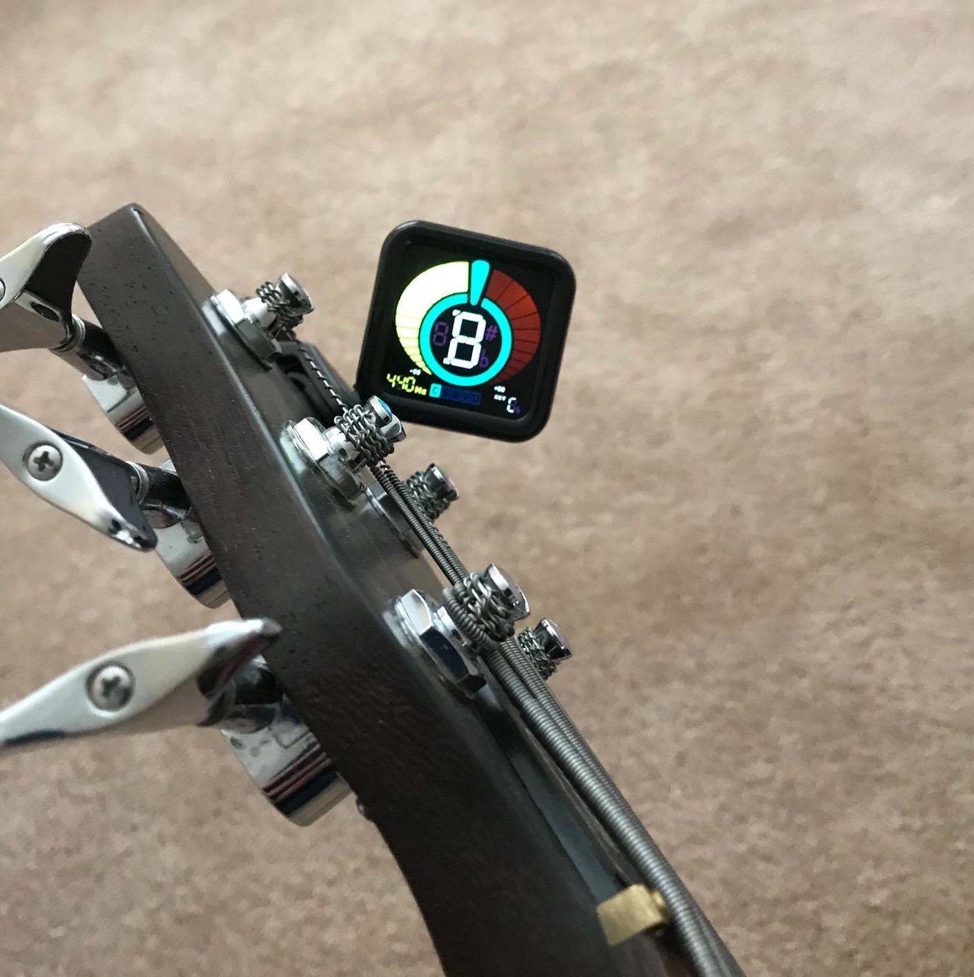 KLIQ UberTuner Clip On Guitar Tuner -Black customer photo 1