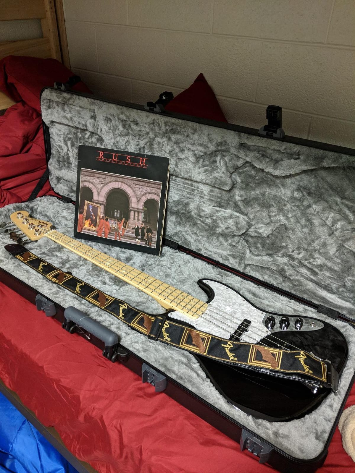 Fender 0197702806 US Geddy Lee Jazz Bass Guitar Maple Neck, Black customer photo 1
