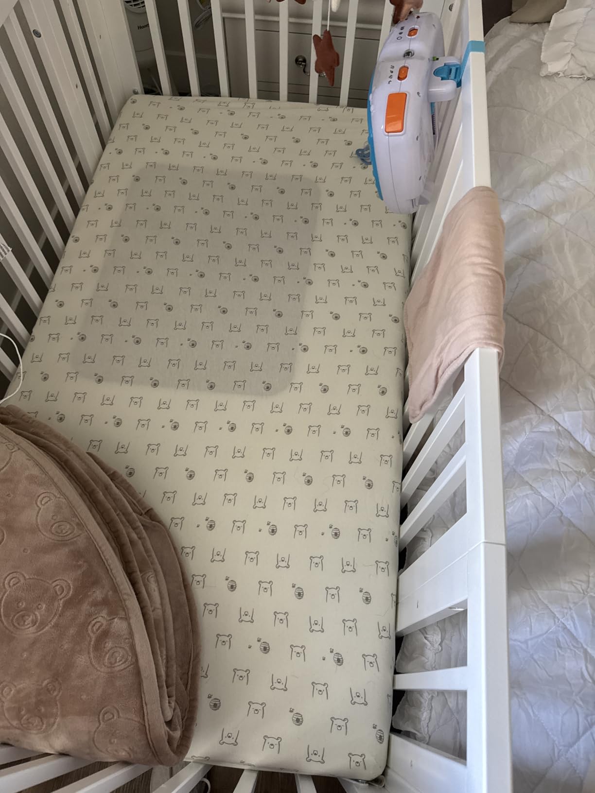 Graco Premium Foam Baby Crib & Toddler Bed Mattress | GREENGUARD Gold Certified, Waterproof, Machine Washable OEKO-TEX Standard 100 Certified Cover, Firm Support, Standard Size customer photo 1