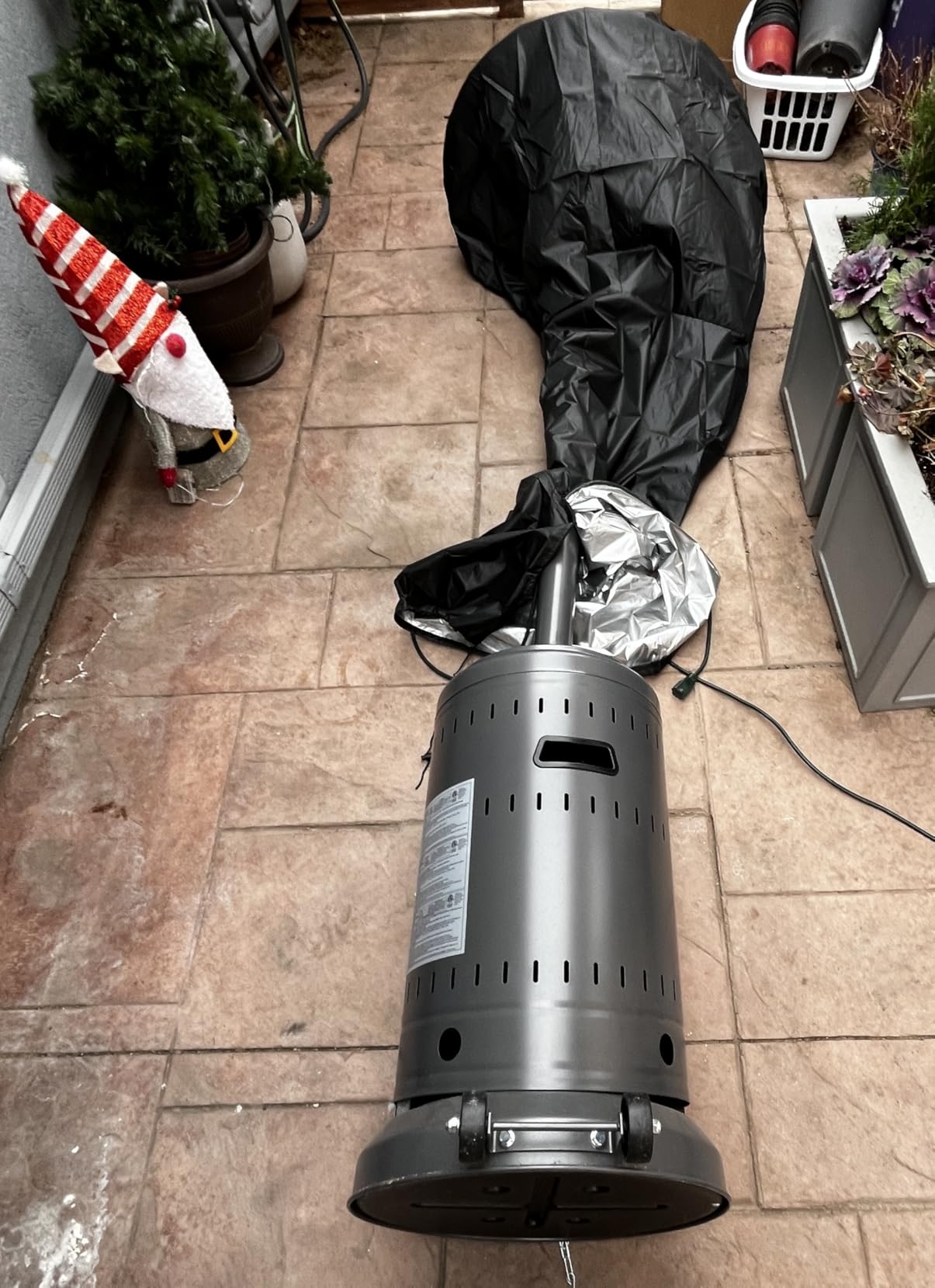 Amazon Basics 46,000 BTU Portable Outdoor Propane Patio Heater with Wheels, Commercial & Residential with Water Tank, Adjustable Heat Output, 9-Foot Radius, Slate Gray customer photo 2