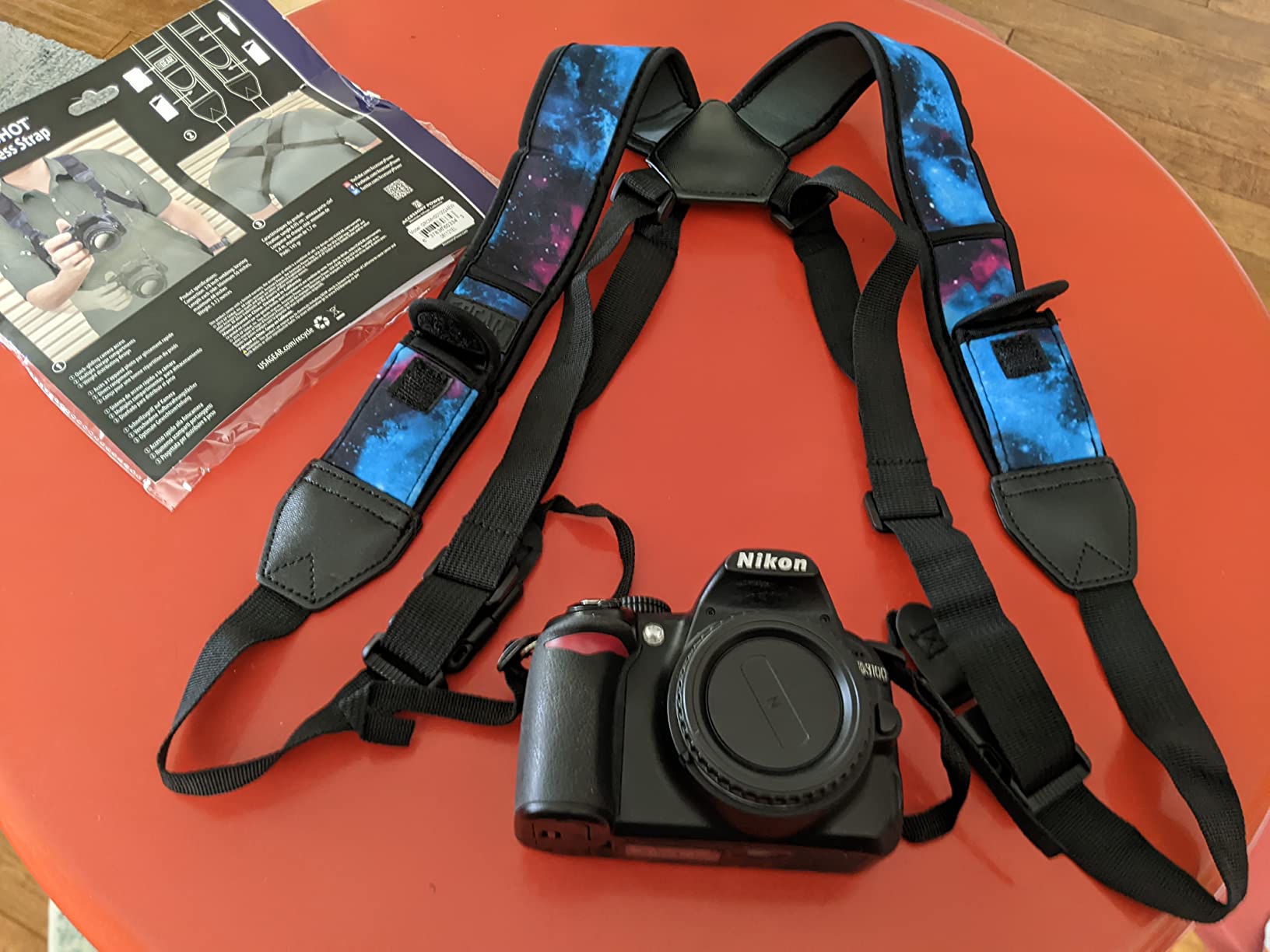 USA Gear DSLR Camera Strap Chest Harness with Quick Release Buckles, Black Neoprene Pattern and Accessory Pockets - Compatible with Canon, Nikon, Sony and More Point and Shoot and Mirrorless Cameras customer photo 2