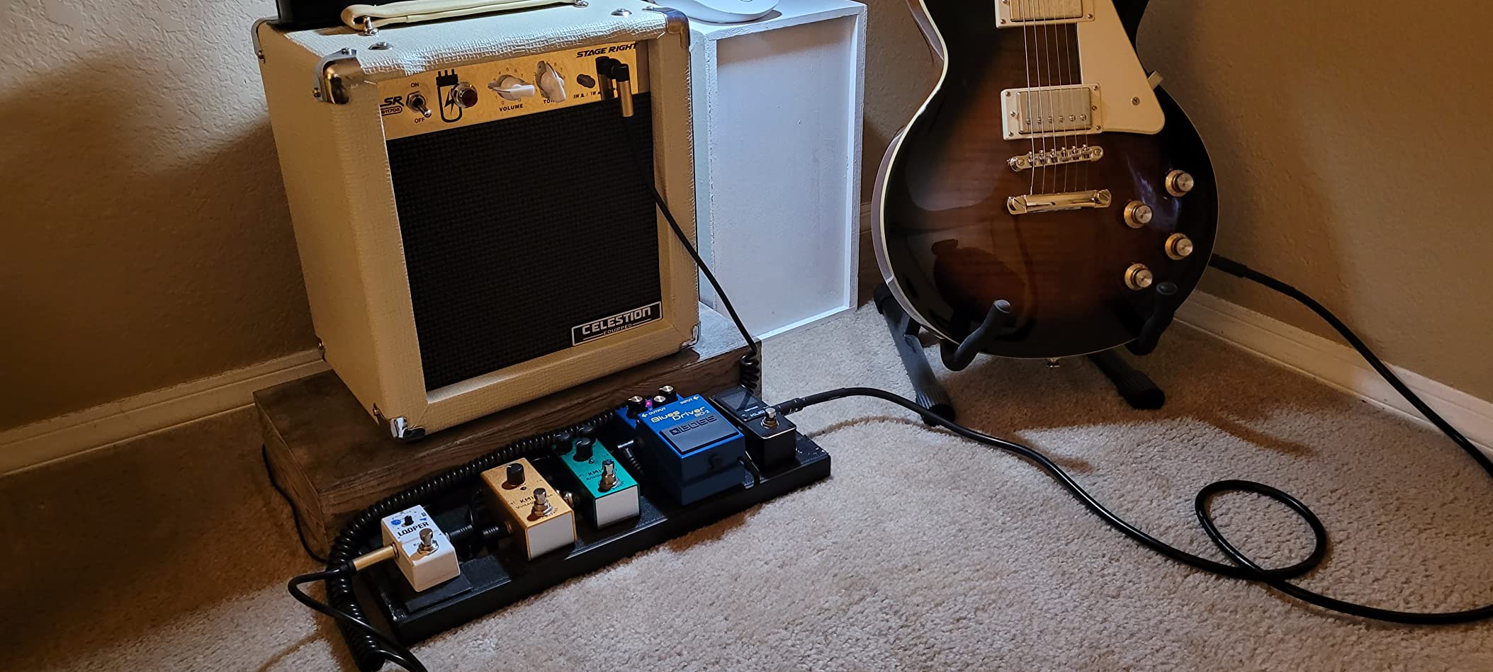 Monoprice 1x8 Guitar Combo Tube Amplifier with Celestion Super 8 Inch Speaker - Tan / Beige 5-Watt, 12AX7 Preamp, For All Electric Guitars - Stage Right Series customer photo 1