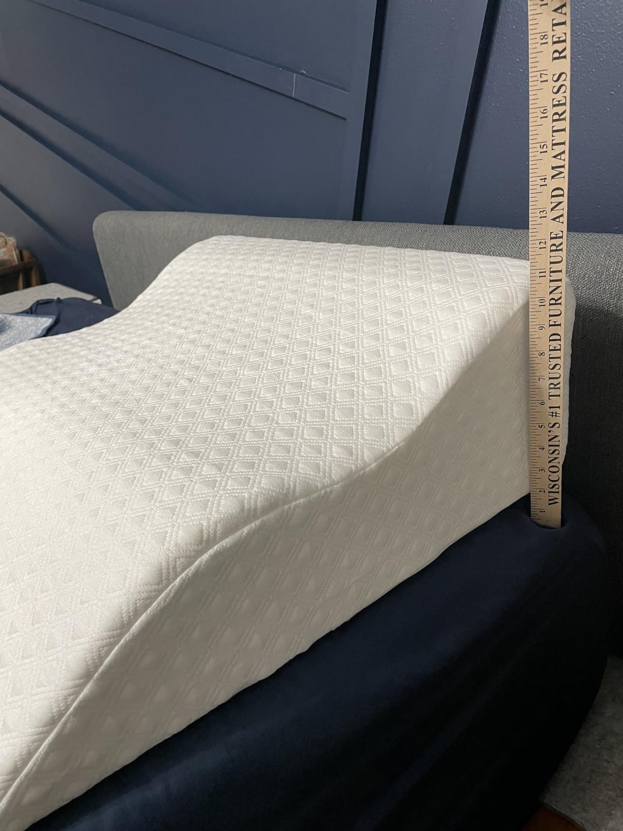 Aeris Wedge Pillow for Sleeping, Acid Reflux, and Snoring - Memory Foam Bed Wedge, 19-Degree Incline - Post-Surgery Recovery, Reading, Leg Elevation - Machine-Washable Cover customer photo 1