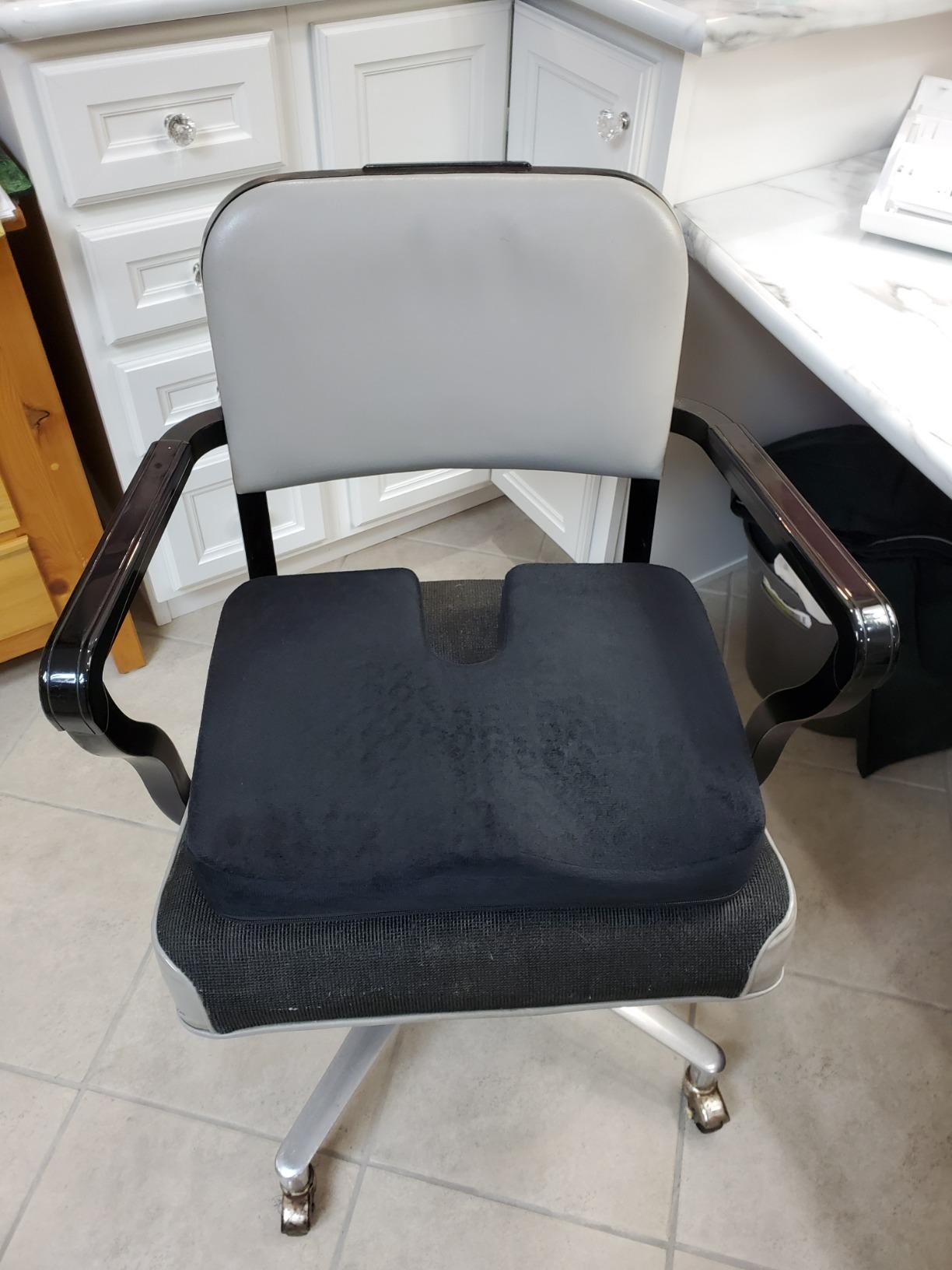 Kieba Coccyx Seat Cushion, Gel Memory Foam Large Orthopedic Tailbone Pillow for Sciatica, Back, and Tailbone Pain (Black) customer photo 2