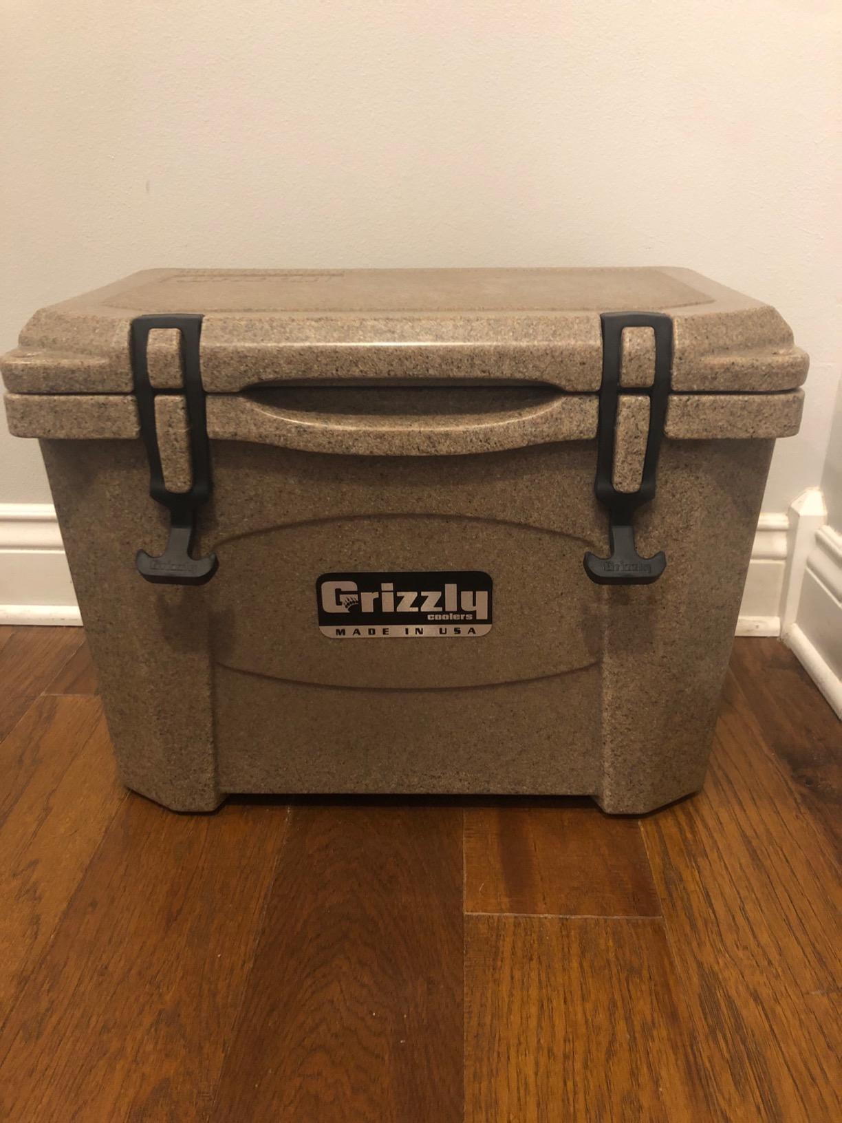 Grizzly 15 Cooler | 15 qt Ice Chest Durable Rotomolded Insulated | Made in USA | Warranty for Life | For Beach Boat Camping Fishing Hunting | G15 customer photo 1
