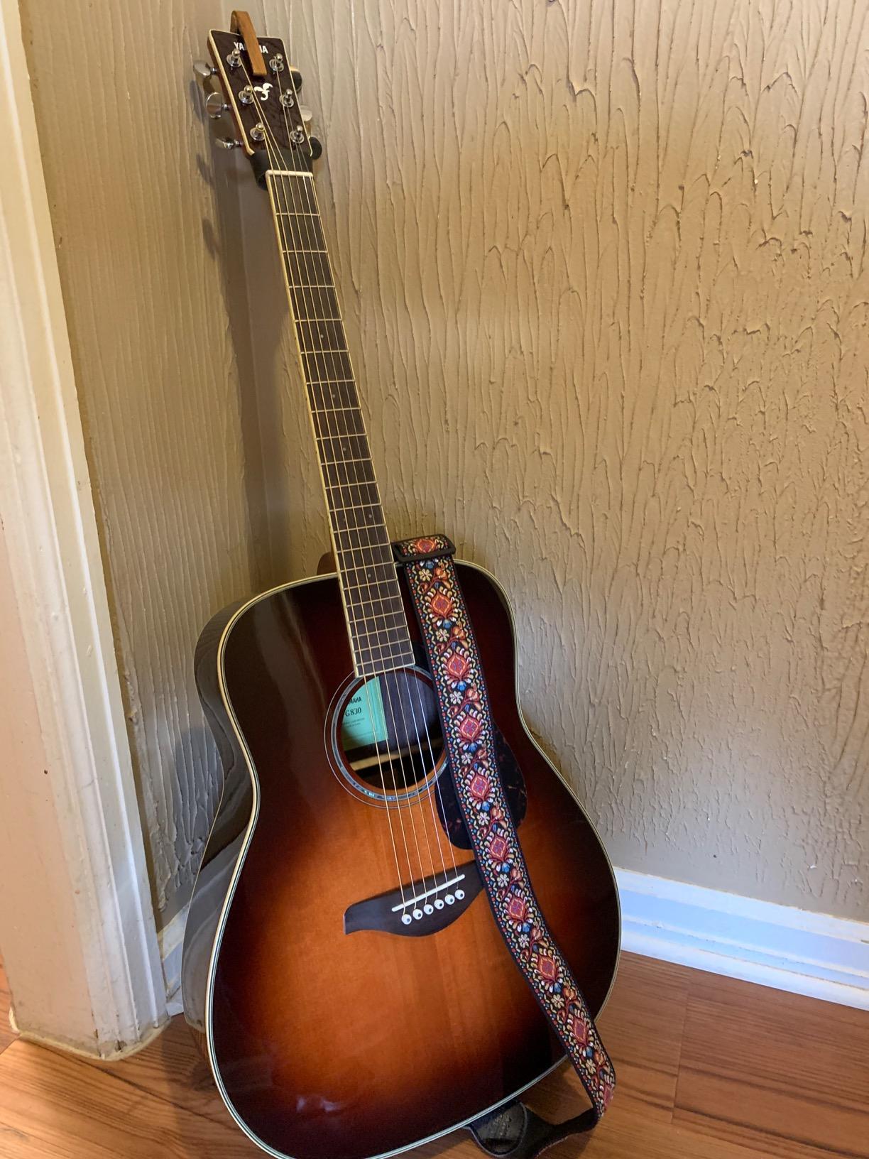 Yamaha FG830 Solid Top Acoustic Guitar, Autumn Burst customer photo 1
