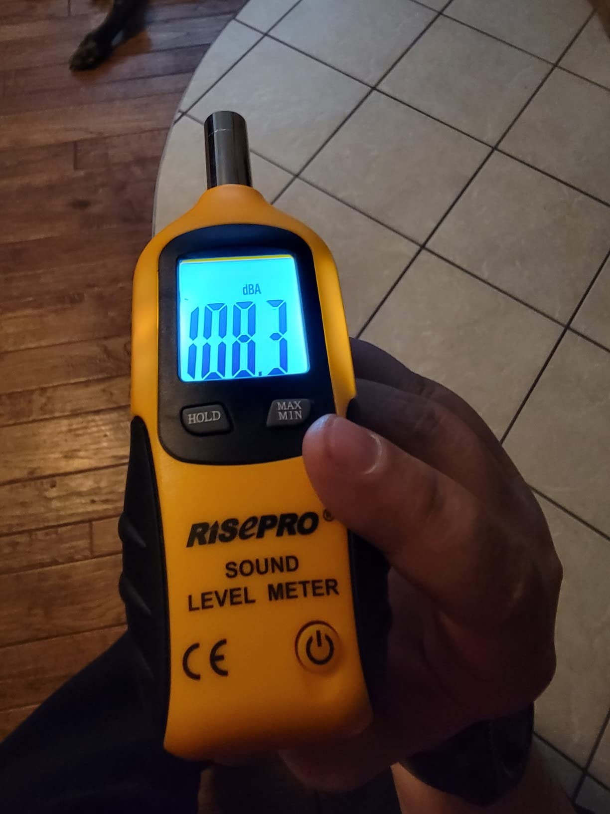Decibel Meter, RISEPRO Digital Sound Level Meter 30 - 130 dB Audio Noise Measure Device Backlight MAX/MIN, Data Hold Auto Power Off Dual Ranges HT-80A customer photo 2