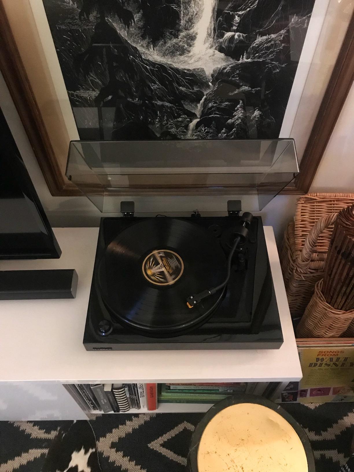 Fluance RT80 Classic High Fidelity Vinyl Turntable Record Player with Audio Technica AT91 Cartridge, Belt Drive, Built-in Preamp, Adjustable Counterweight, Solid Wood Plinth - Piano Black customer photo 1