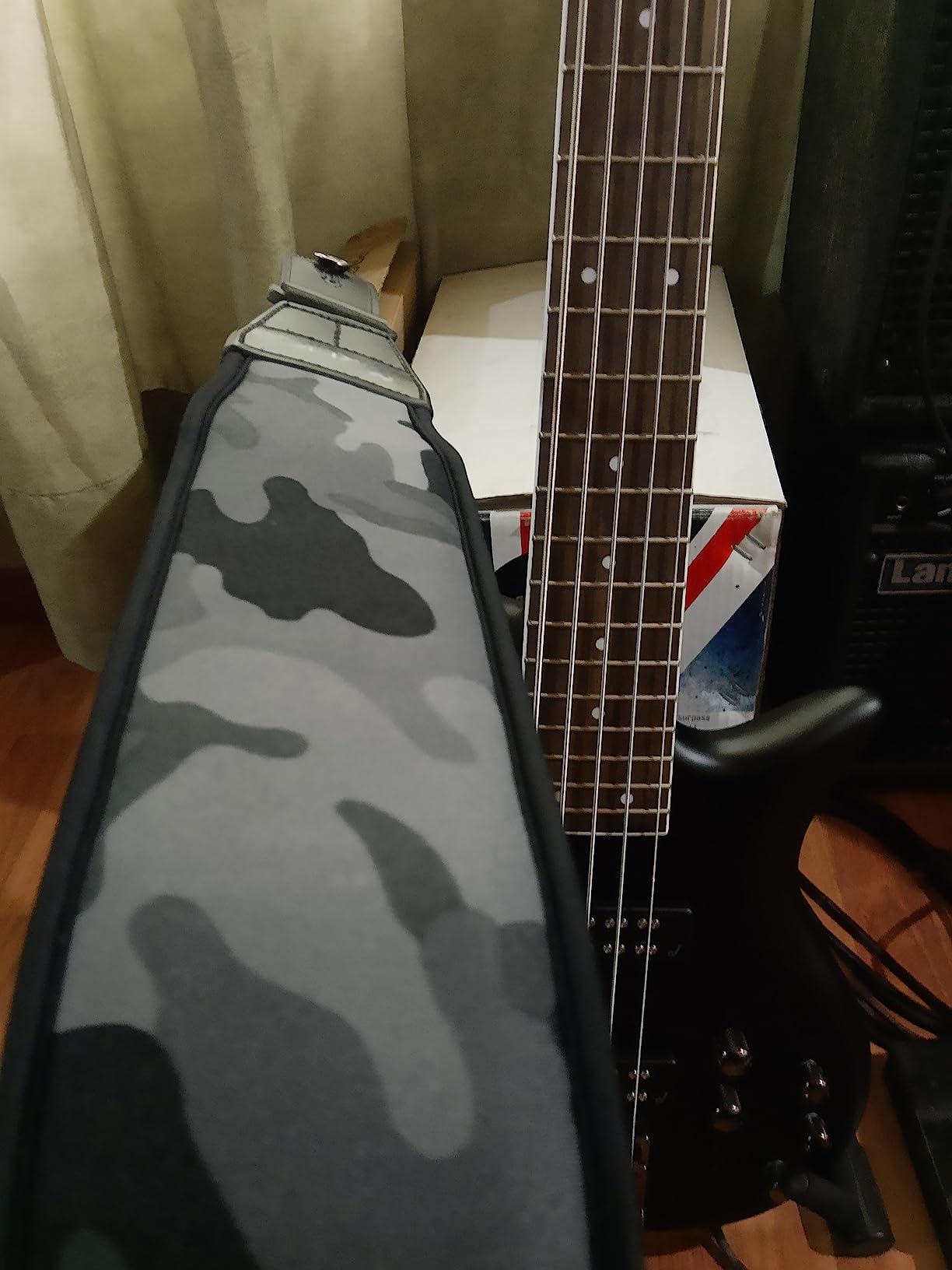 KLIQ AirCell Guitar Strap for Bass & Electric Guitar with 3
