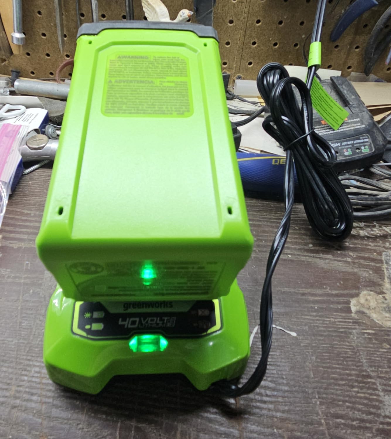 Greenworks 40V 8 in Pole Saw Hedge Trimmer Kit, 2.0 Ah Battery and Charger customer photo 2