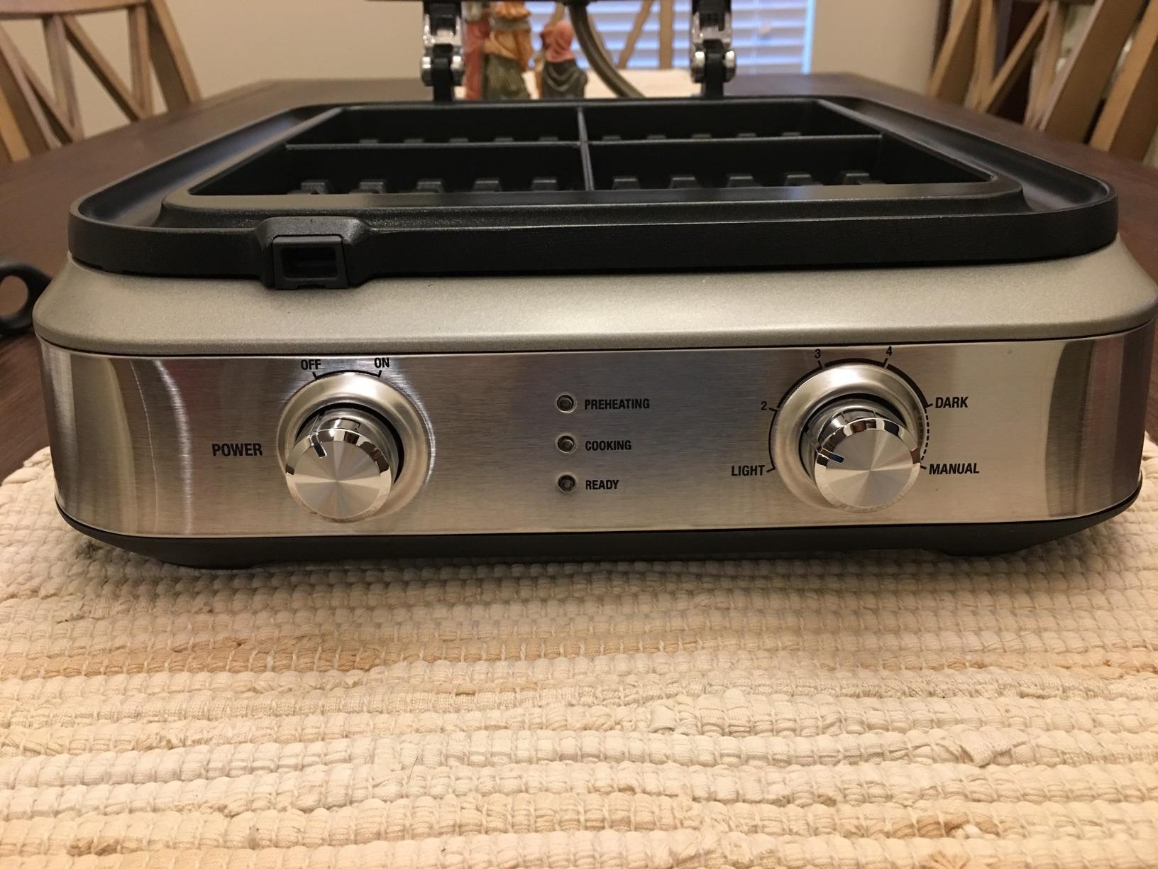 Breville BWM604BSS Smart Waffle Maker, 4 Slice, Brushed Stainless Steel | Cook fun, square waffles for your next family breakfast without the mess | 5 settings for browning control customer photo 2