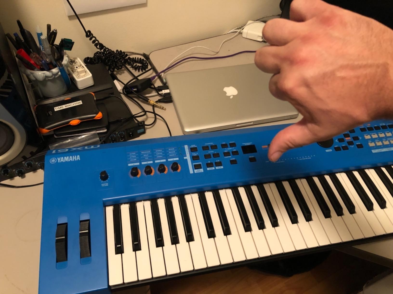 Yamaha MX61 Music Production Synthesizer, Blue customer photo 2