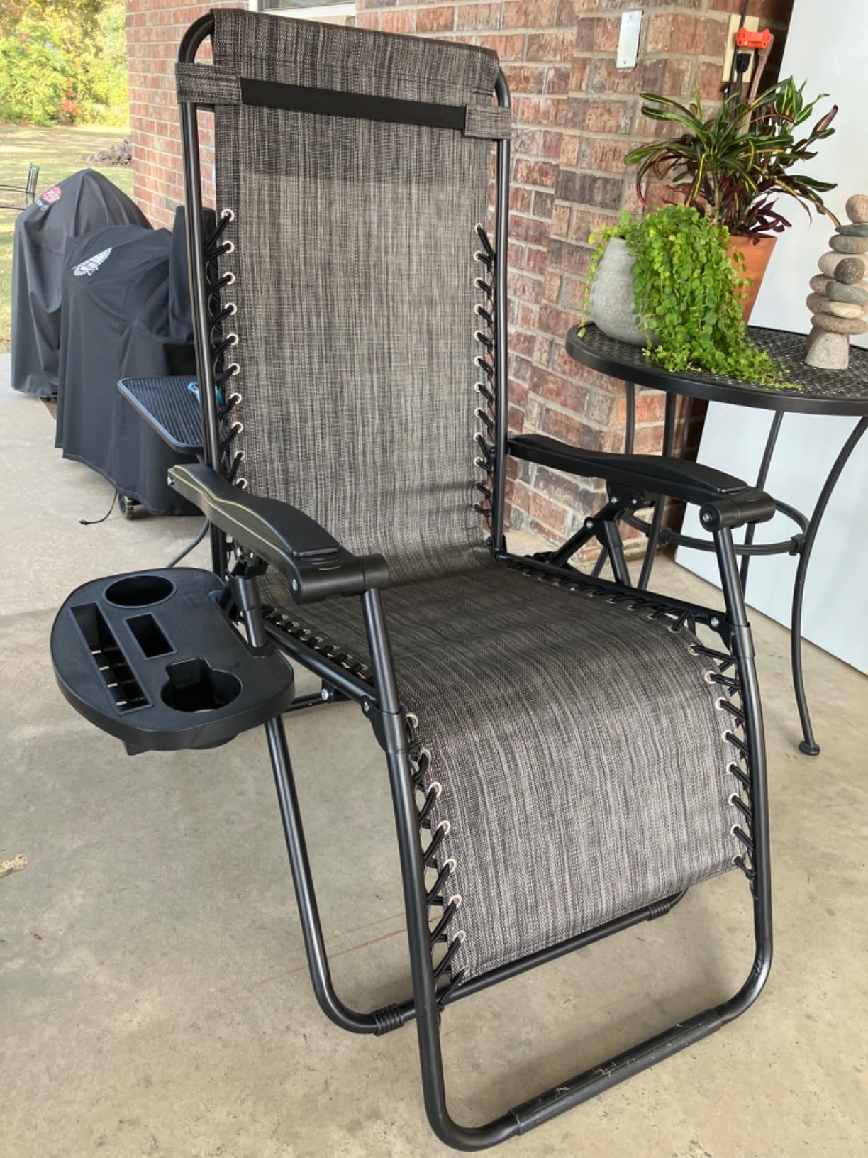 Goplus Zero Gravity Lounge Chairs, 160°Adjustable Folding Recliner w/Pillow and Cup Holder, 350LBS Comfy Outdoor Lounge Chairs for Patio, Lawn, Yard & Camp (1, Brown) customer photo 1